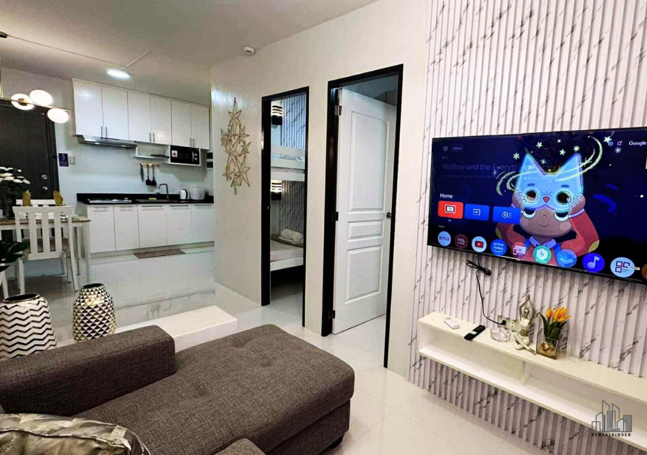 2BR Cozy Condo with a Balcony, FREE Pool, Gym Parking Near Airport - B2 6LusterB