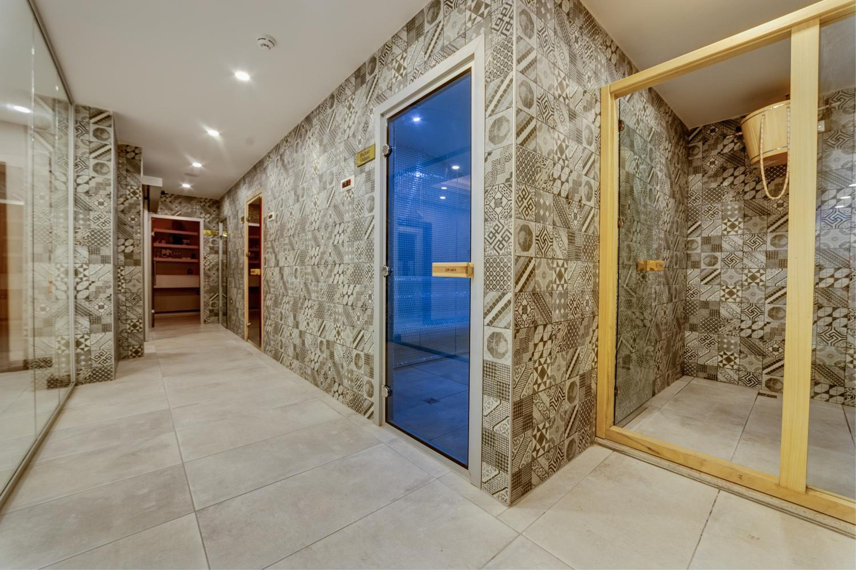 The Menord Hotel - Image 15