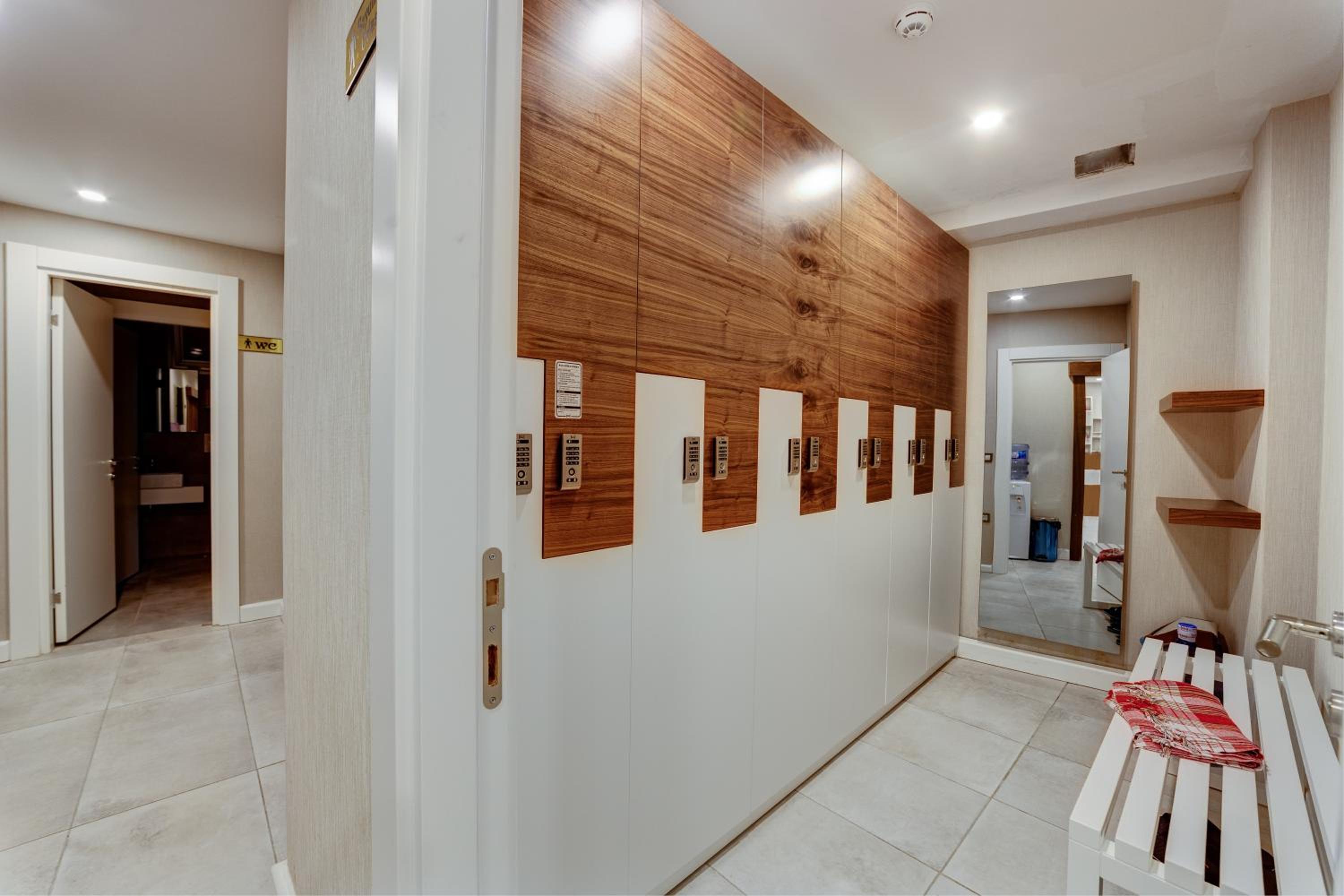 The Menord Hotel - Image 17