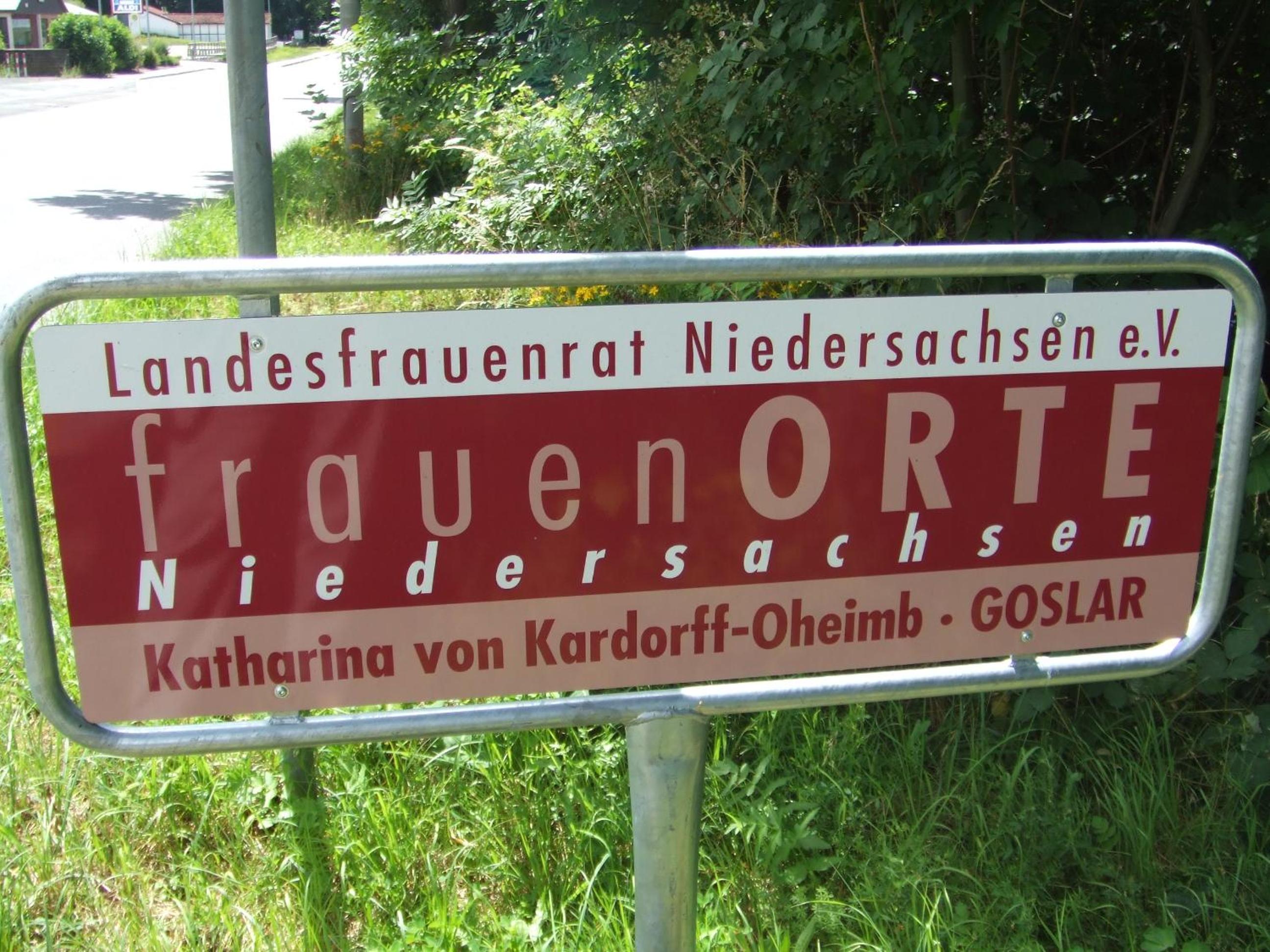 Frauenpension Arleta - Women only