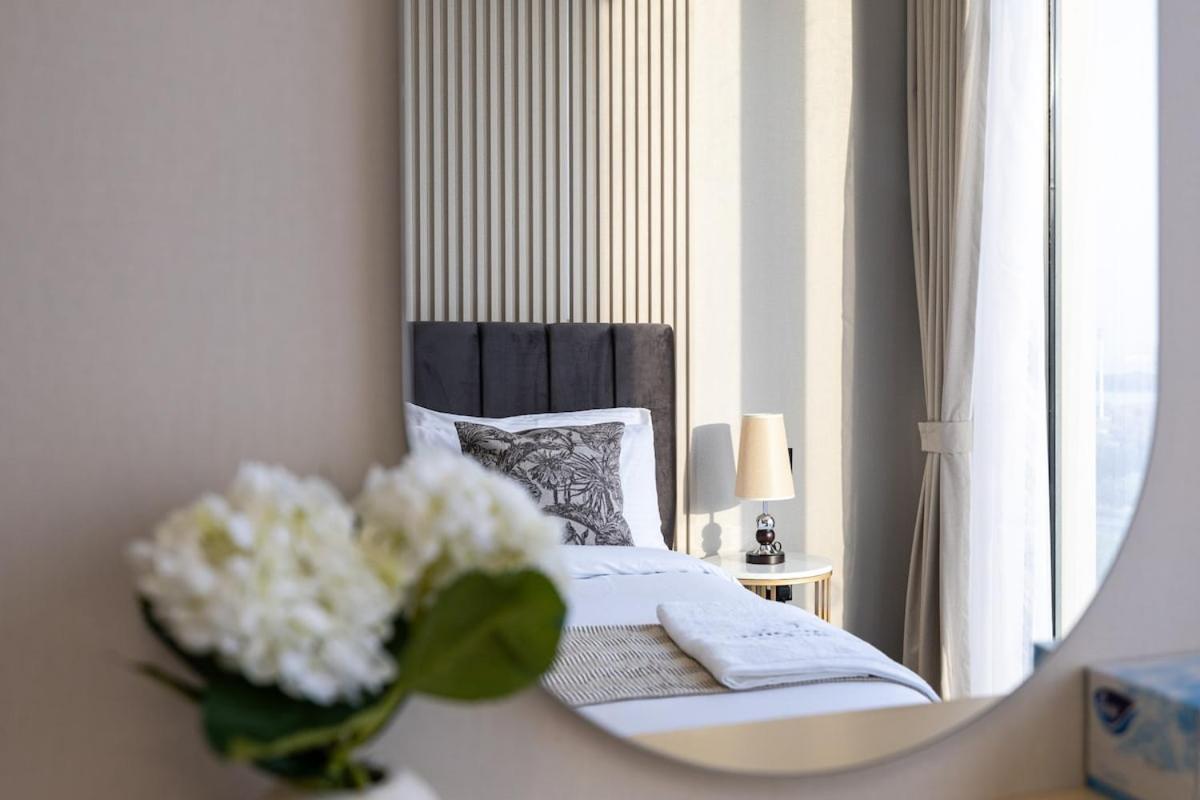 Stylish 1BR Retreat in Sobha Crest with Balcony