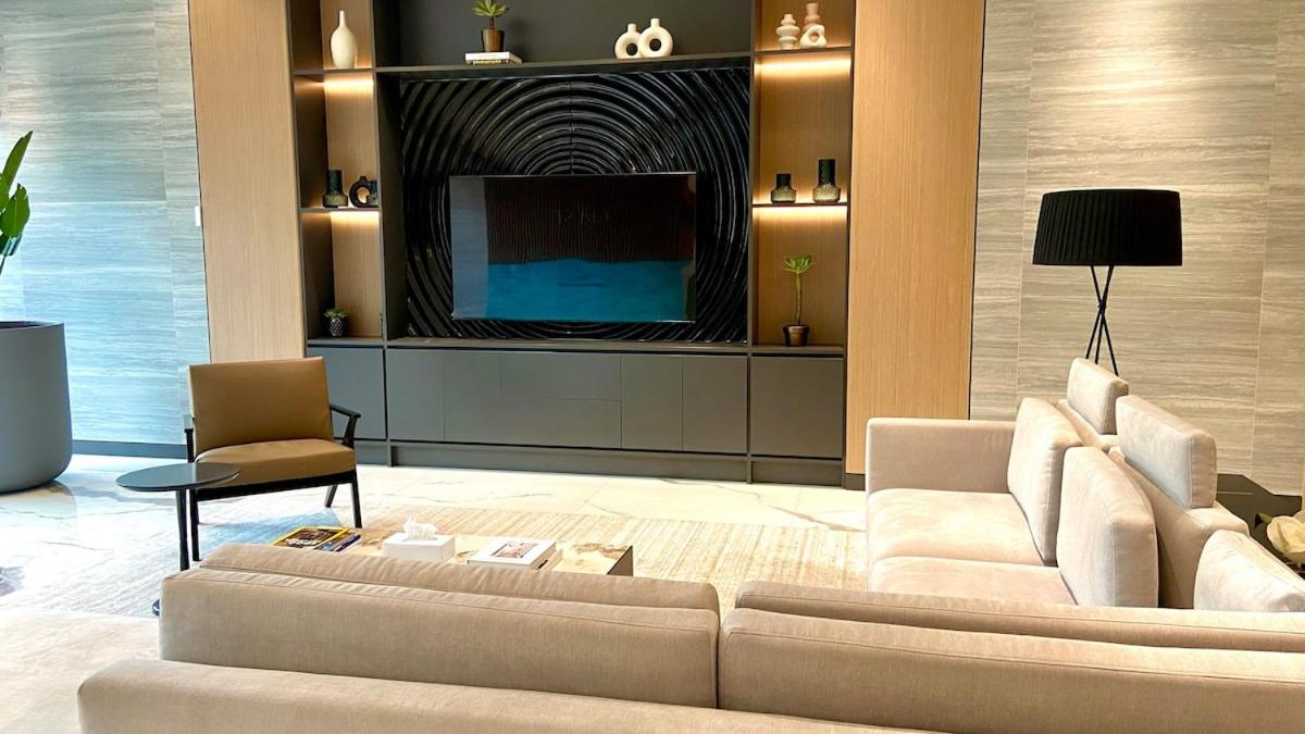 Stylish 1BR Retreat in Sobha Crest with Balcony