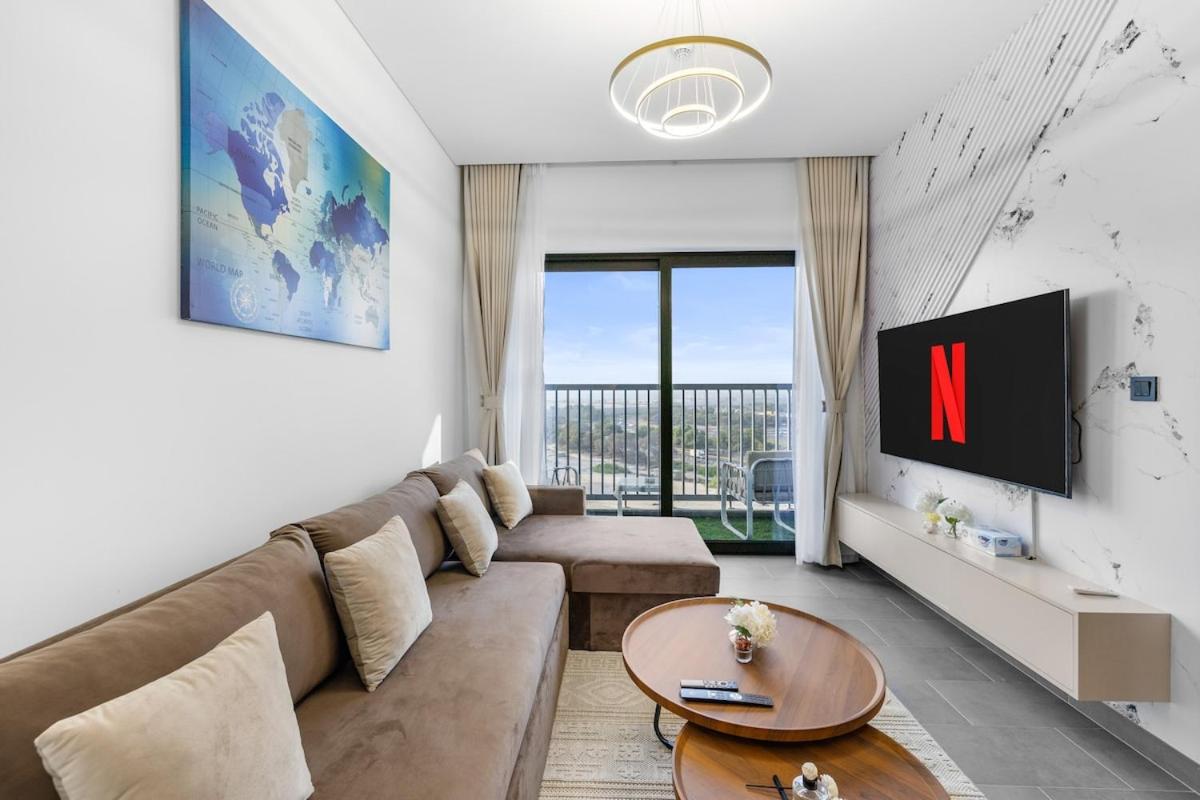 Stylish 1BR Retreat in Sobha Crest with Balcony