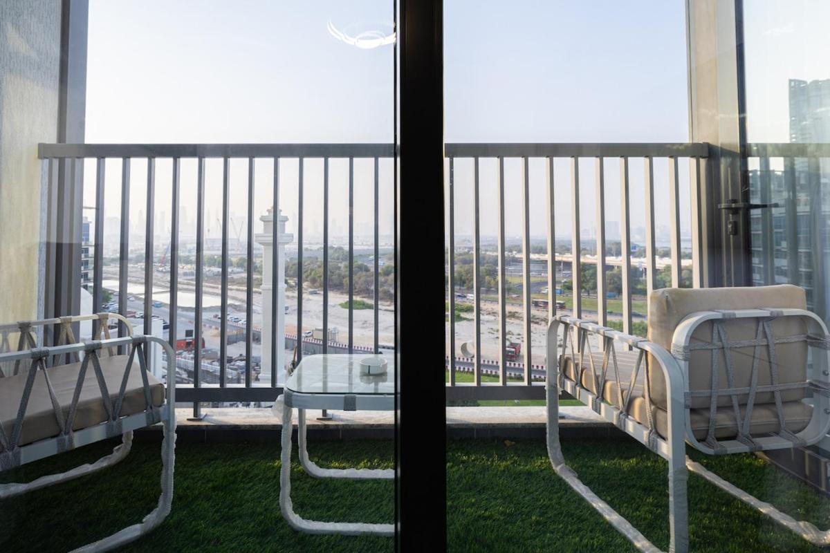 Stylish 1BR Retreat in Sobha Crest with Balcony