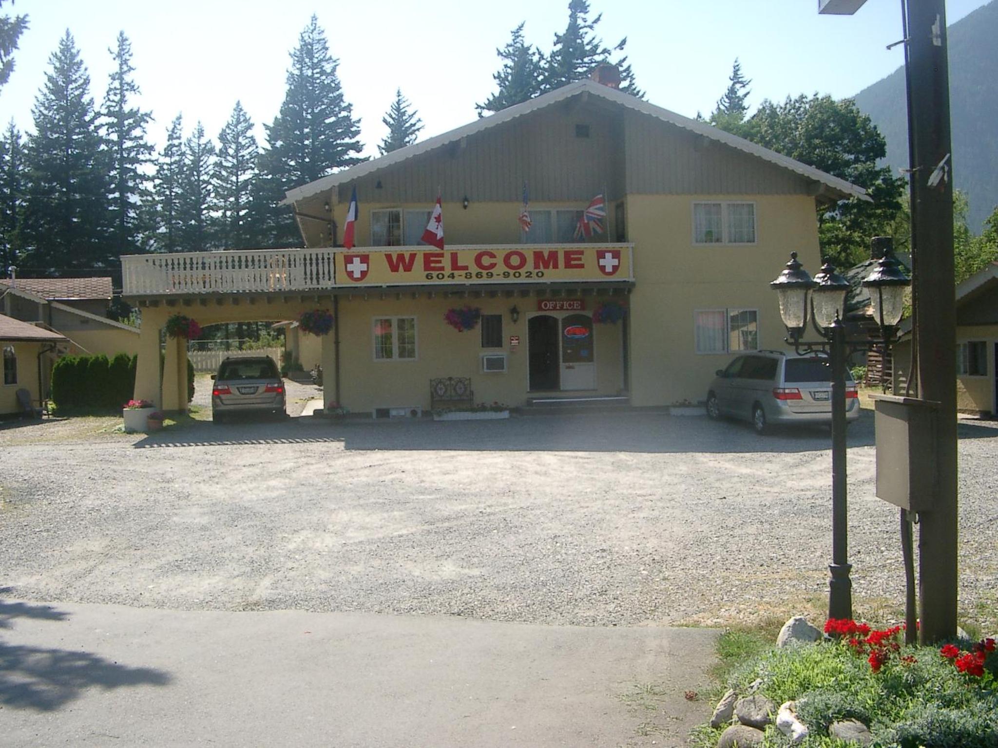 Richca Chalets Resort