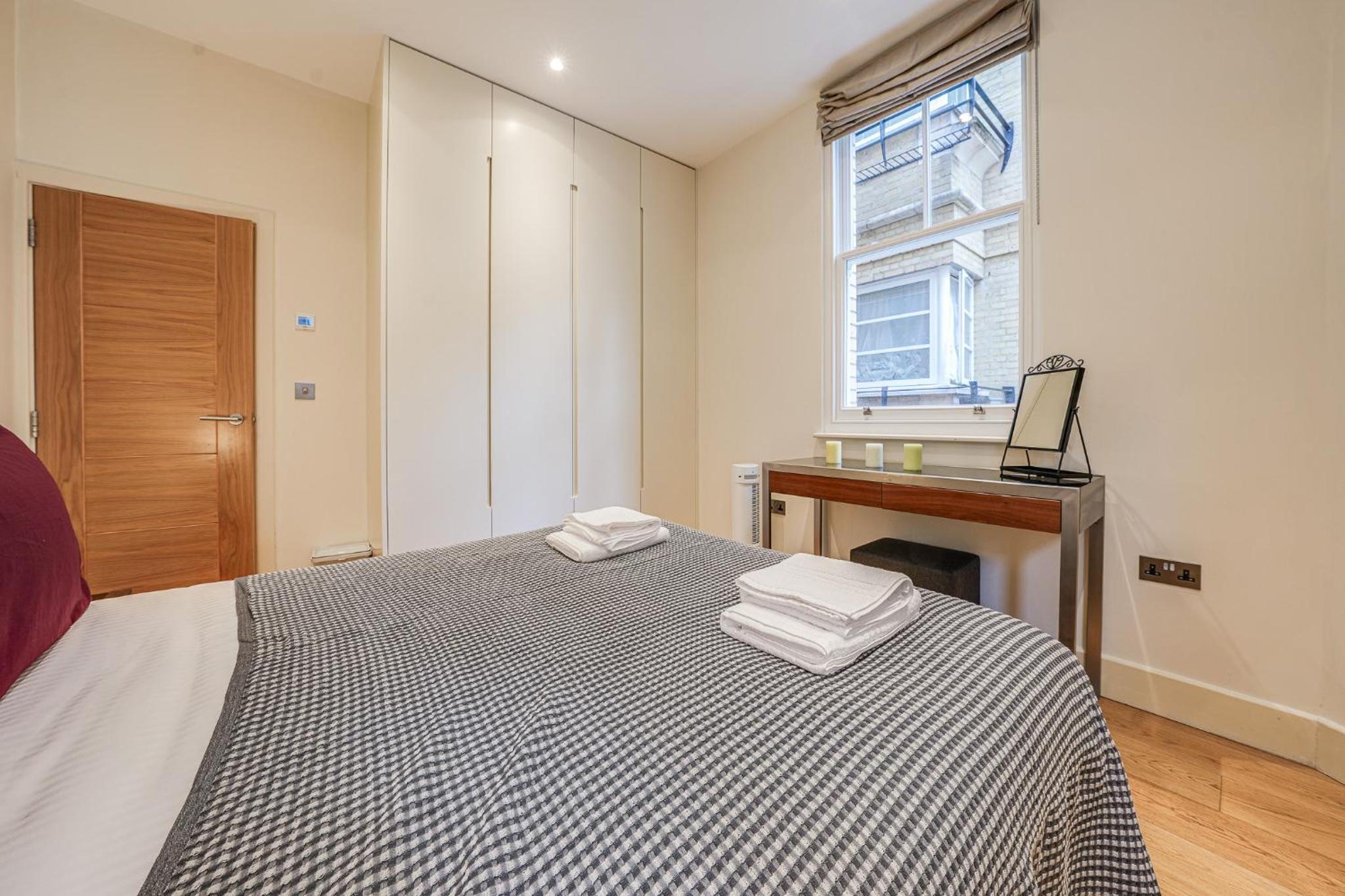 Fitzrovia Apartments 3BR Sleeps 18 Oxford
