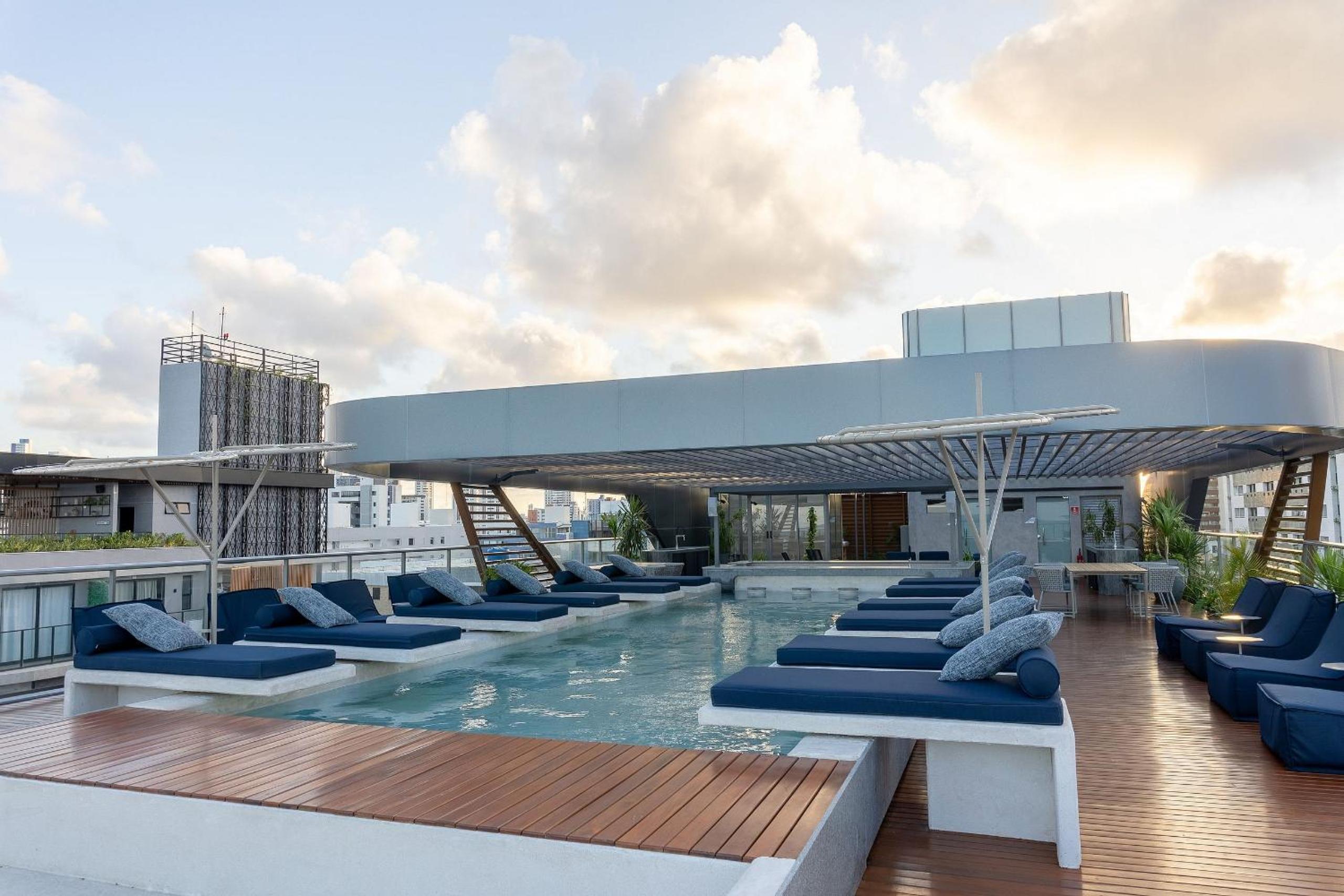 Setai Aquamaris #120 - Seafront by Carpediem