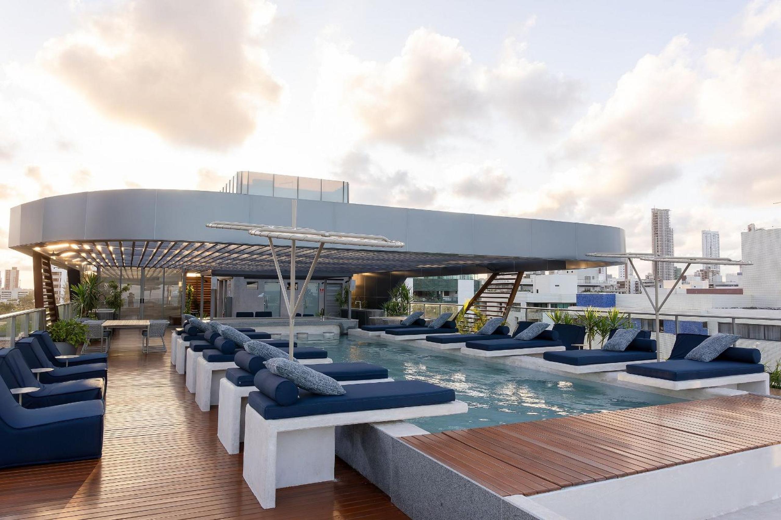 Setai Aquamaris #120 - Seafront by Carpediem