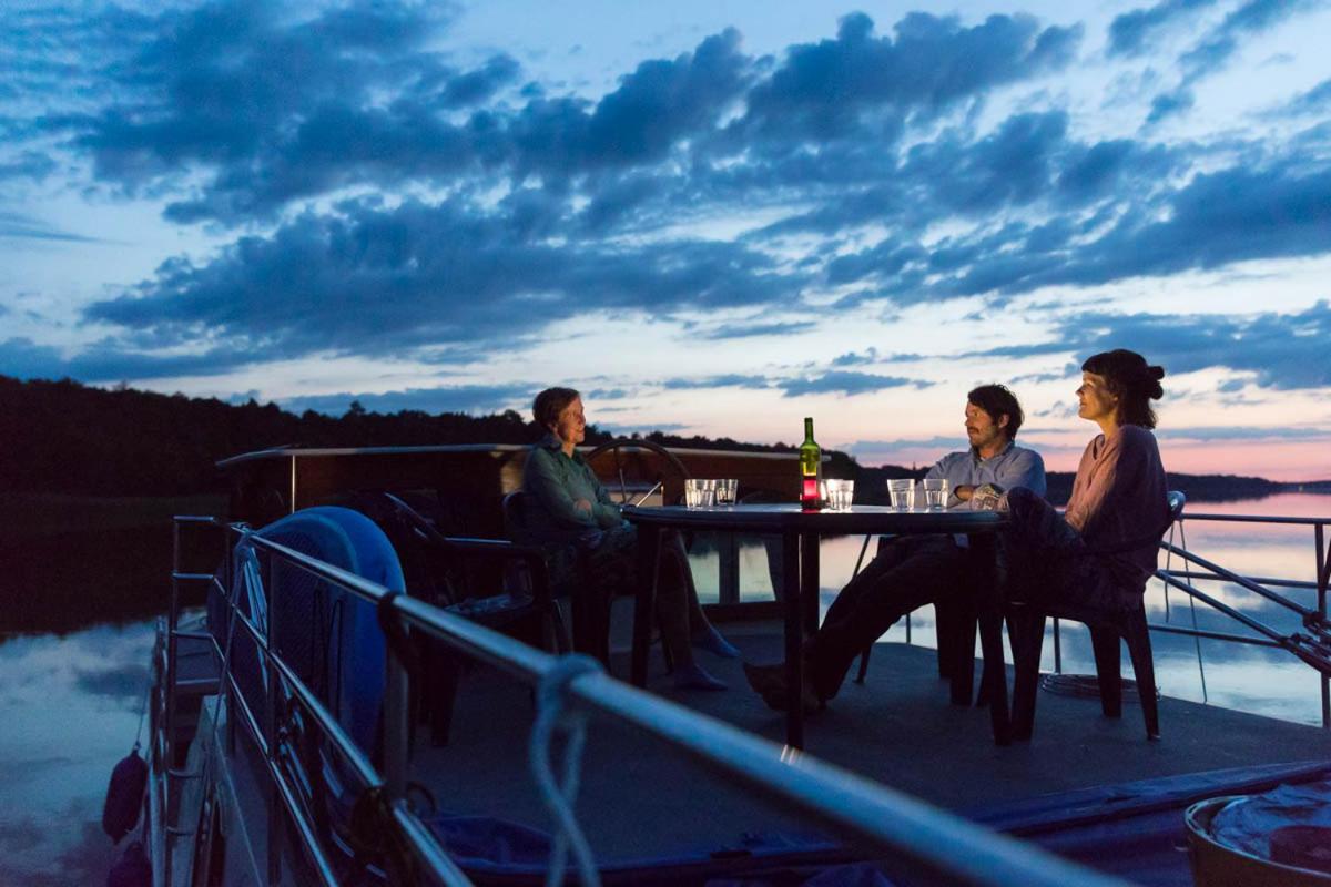 Budget Apartments at Niderviller Marina by Kuhnle-Tours