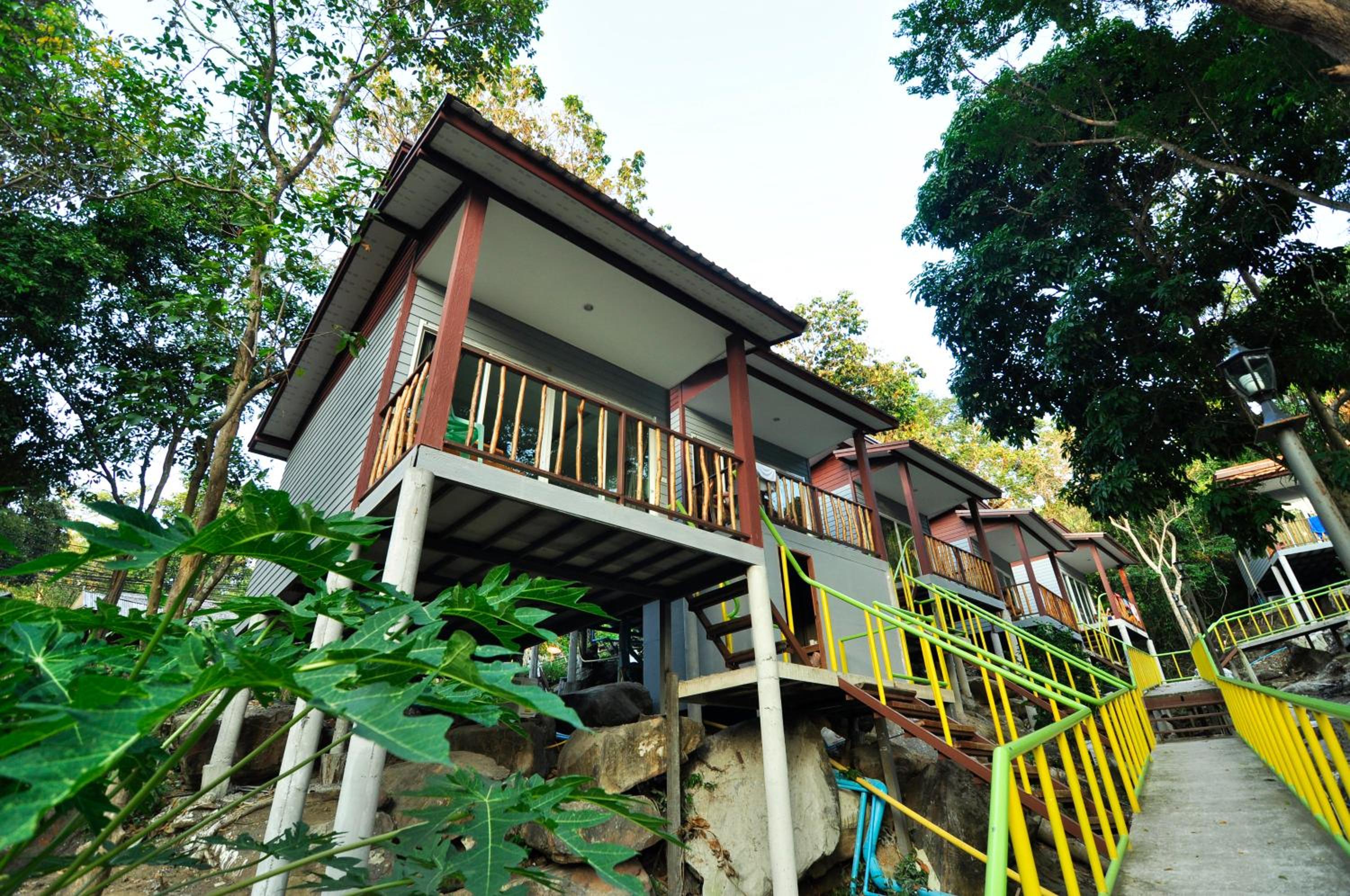 Hotel Sea View Bungalow - Image 1