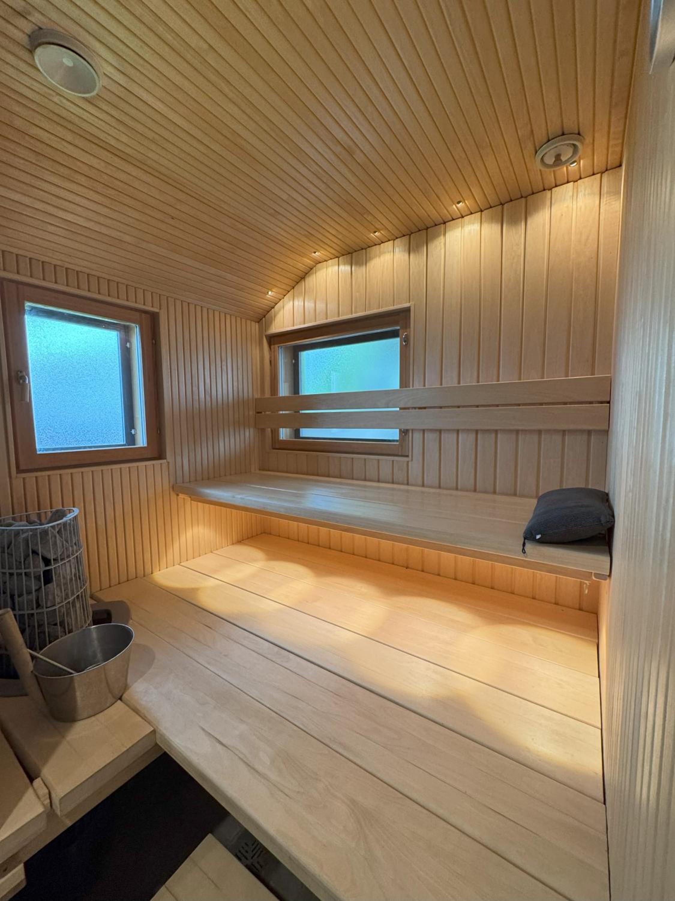 Aurora Arctic Riverside Villa