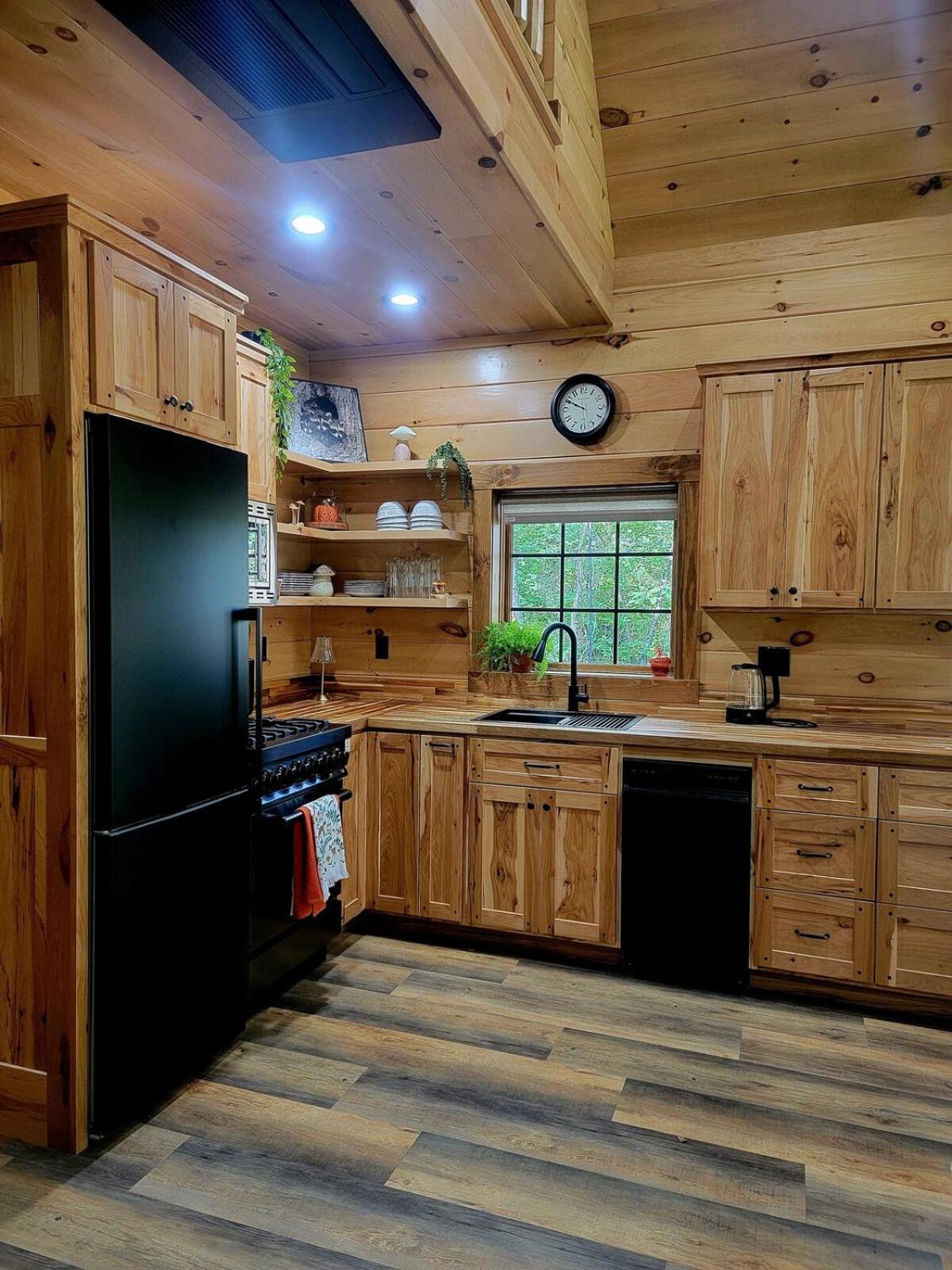 WildWood Cabin
