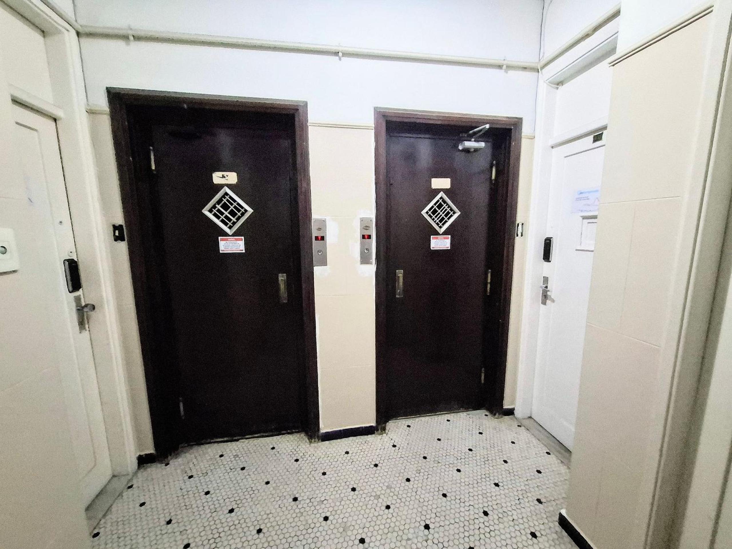 Copacabana Must - 3 guests, beach and comfort!