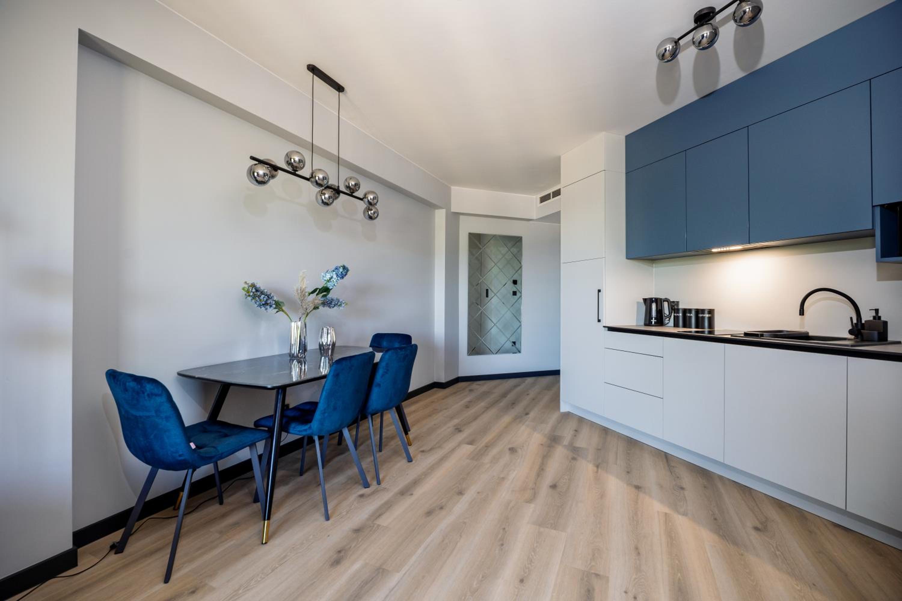 K52 Apartments