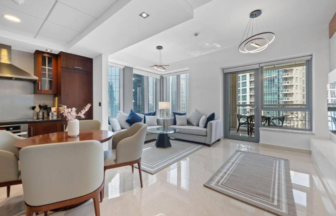 Simply Comfort Vacation Homes Rental Luxury Apartment Fontaine View & Burj Khalifa at Emaar 29 Boulevard