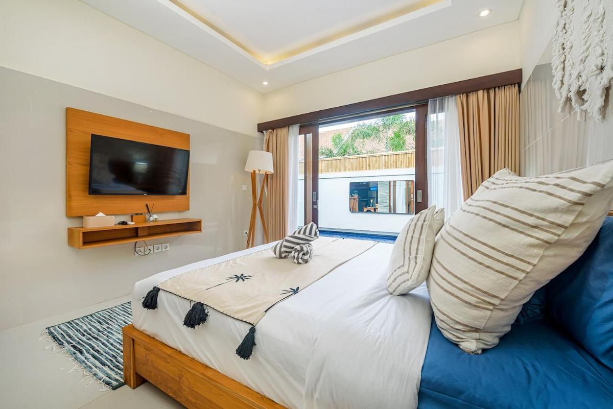 Adikara Villa 2 Cozy 2BR in Canggu, Berawa 5 mins to the beach