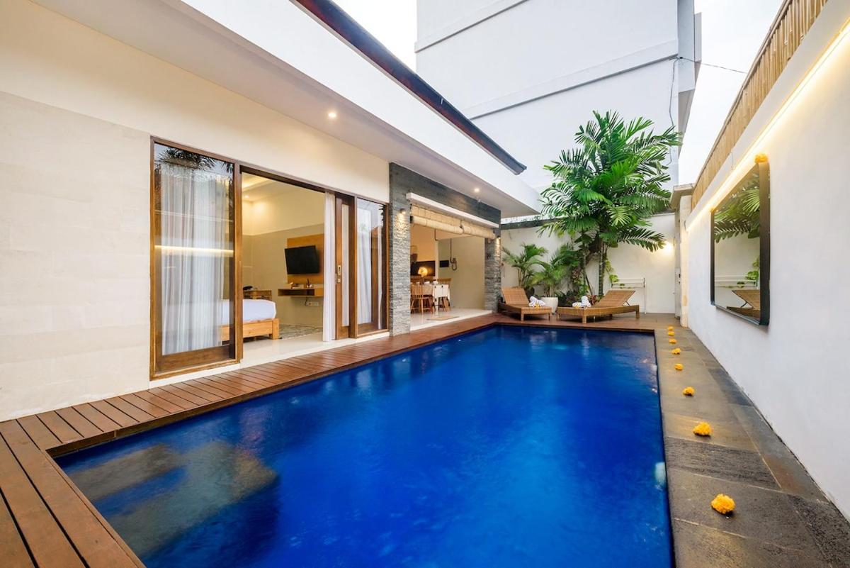Adikara Villa 2 Cozy 2BR in Canggu, Berawa 5 mins to the beach