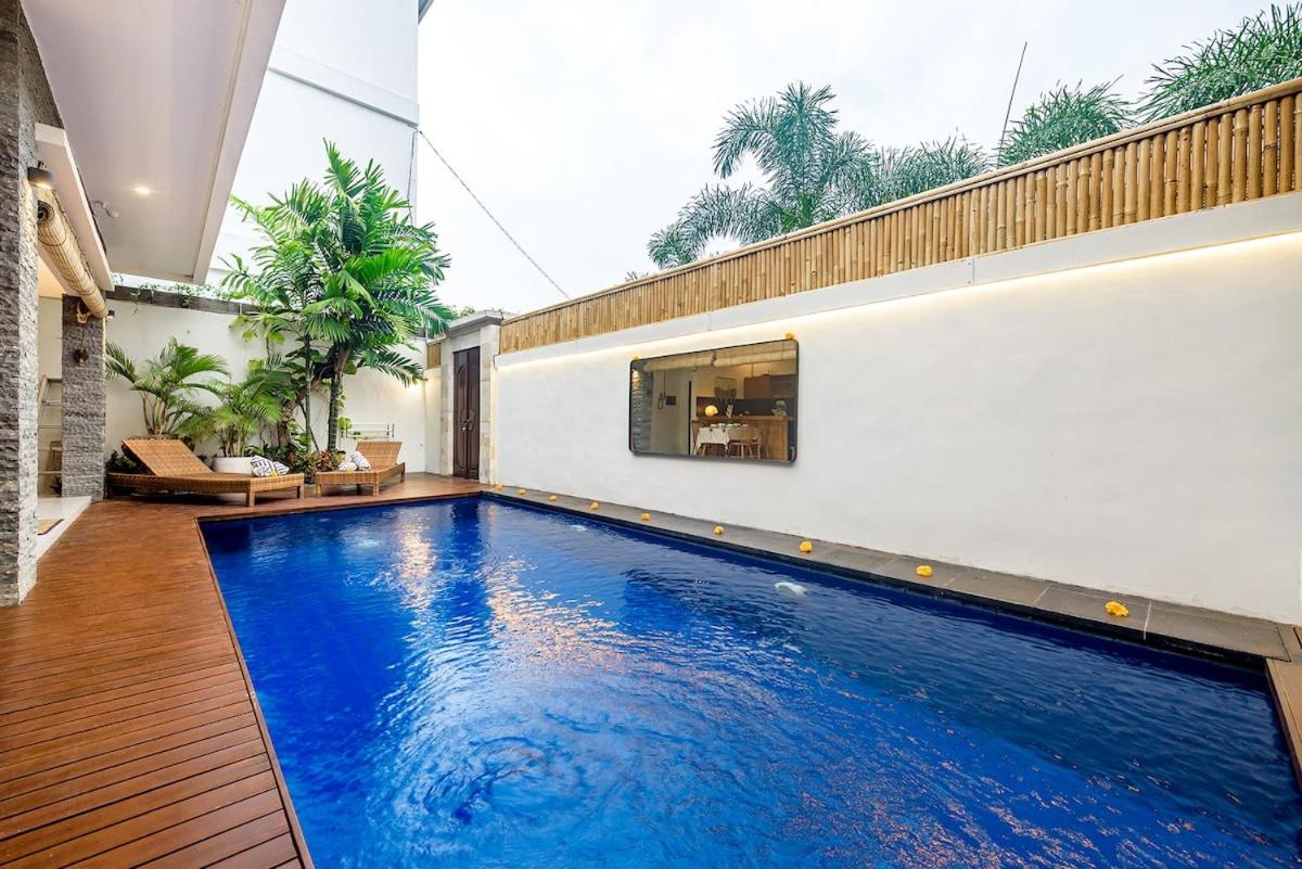 Adikara Villa 2 Cozy 2BR in Canggu, Berawa 5 mins to the beach