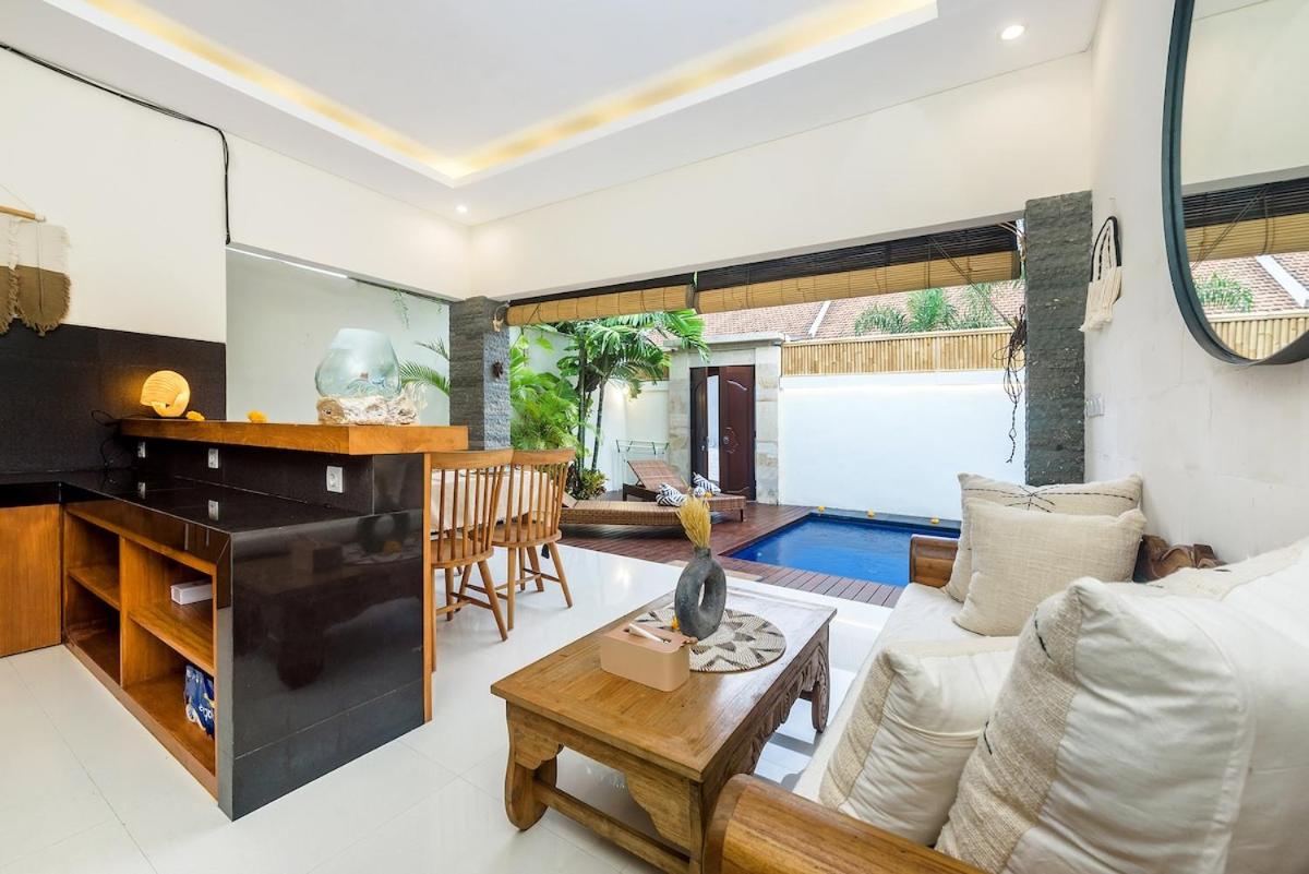 Adikara Villa 2 Cozy 2BR in Canggu, Berawa 5 mins to the beach