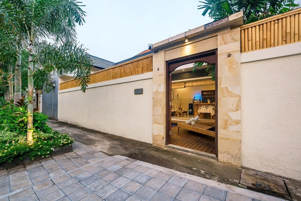 Adikara Villa 2 Cozy 2BR in Canggu, Berawa 5 mins to the beach