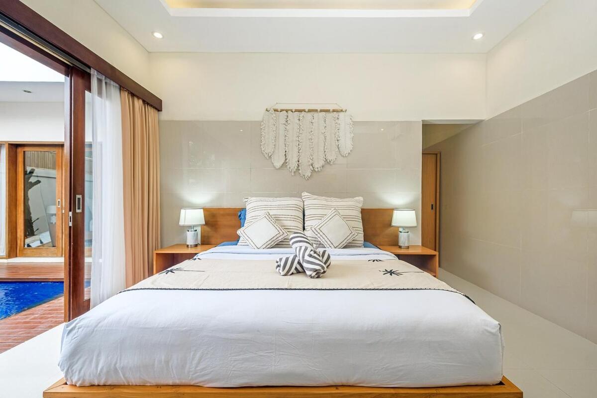 Adikara Villa 2 Cozy 2BR in Canggu, Berawa 5 mins to the beach