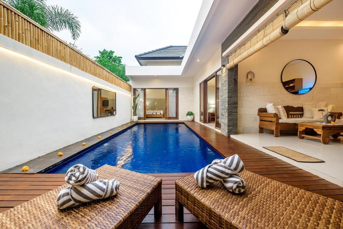 Adikara Villa 2 Cozy 2BR in Canggu, Berawa 5 mins to the beach