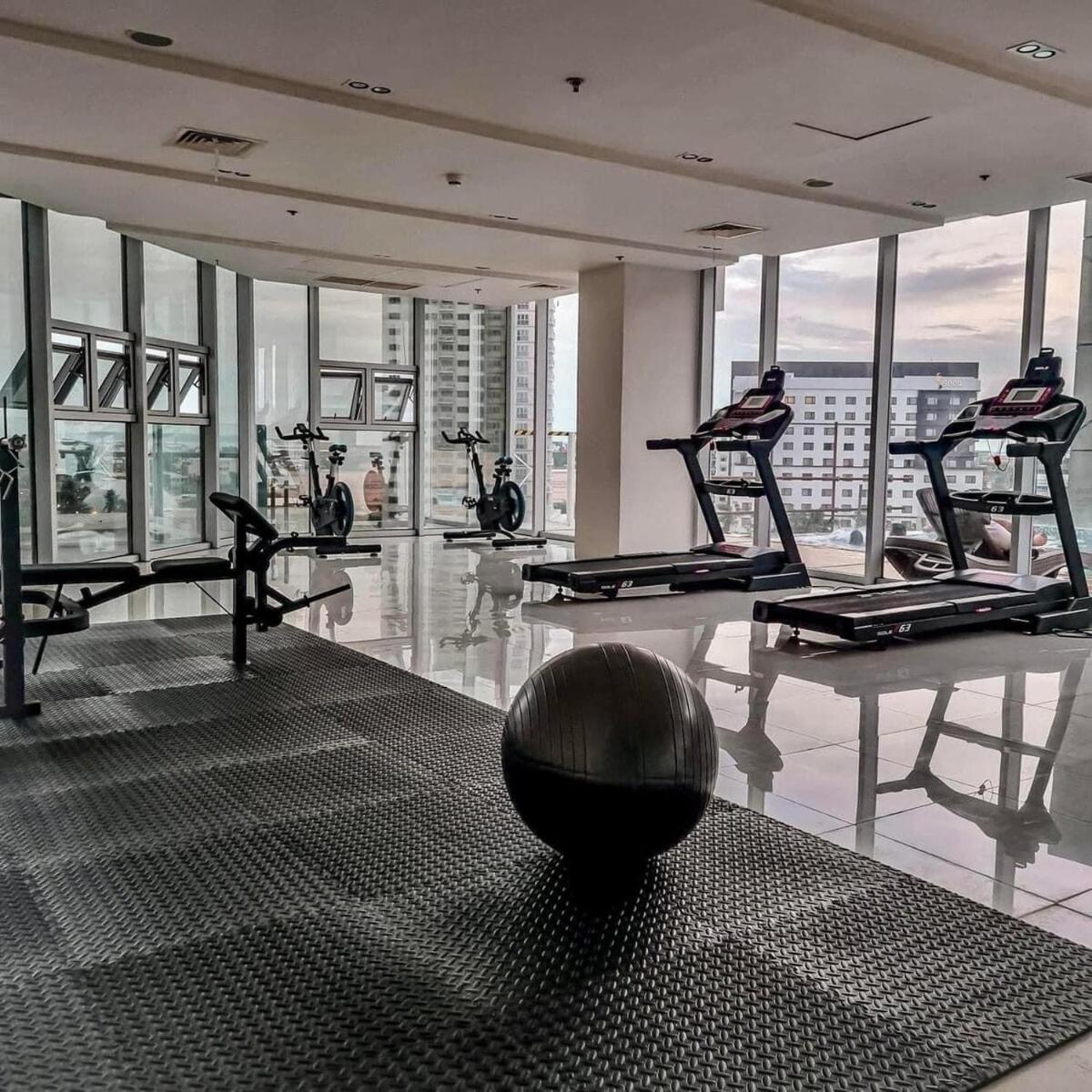 Studio with Balcony plus City View at Inspiria with Fast WiFi & Free Netflix