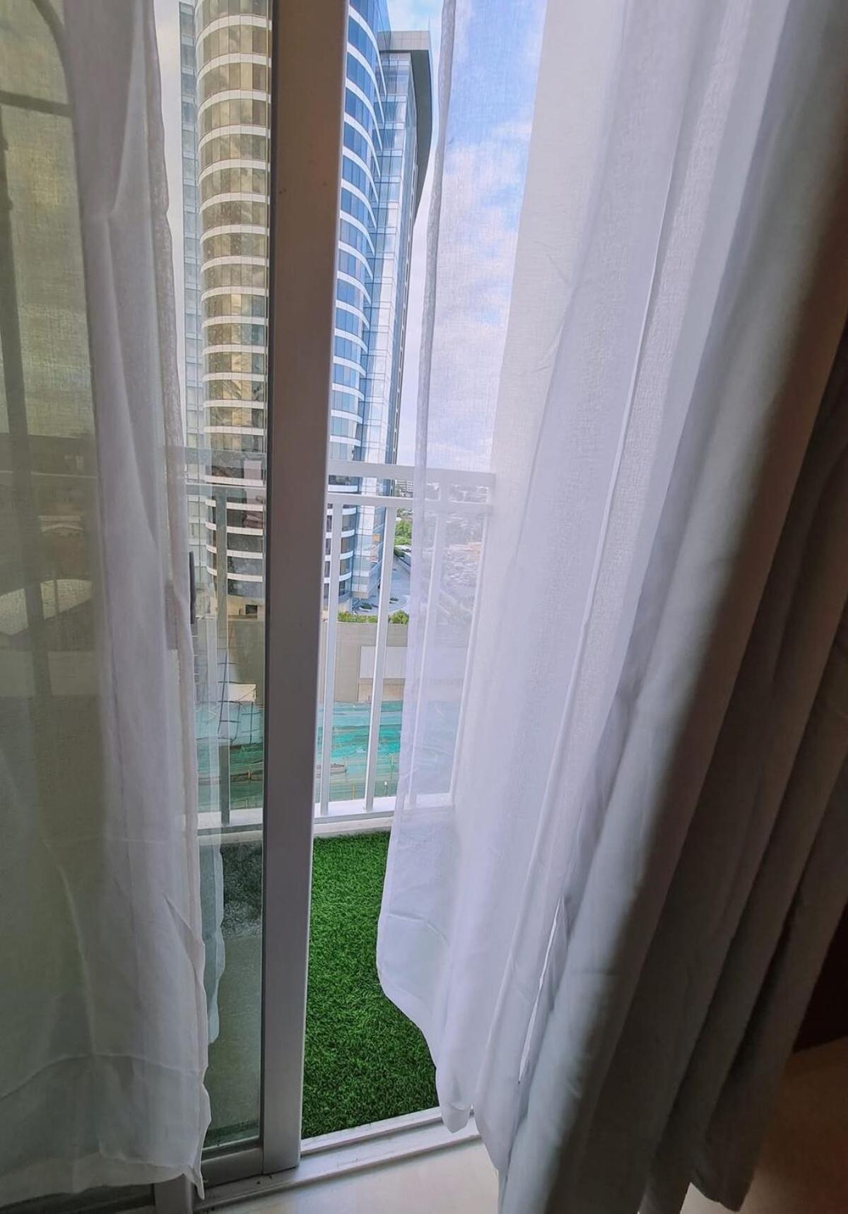 Studio with Balcony plus City View at Inspiria with Fast WiFi & Free Netflix