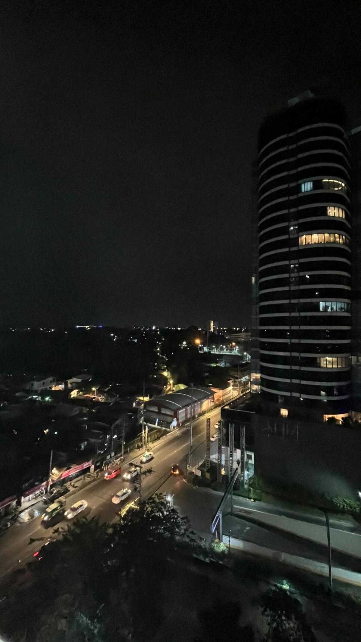 Studio with Balcony plus City View at Inspiria with Fast WiFi & Free Netflix