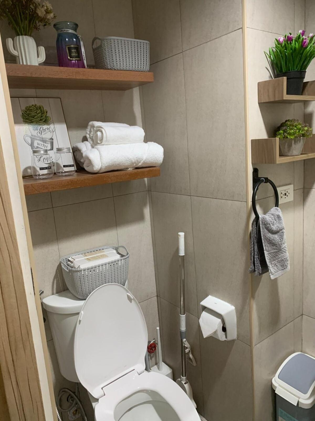 Studio with Balcony plus City View at Inspiria with Fast WiFi & Free Netflix