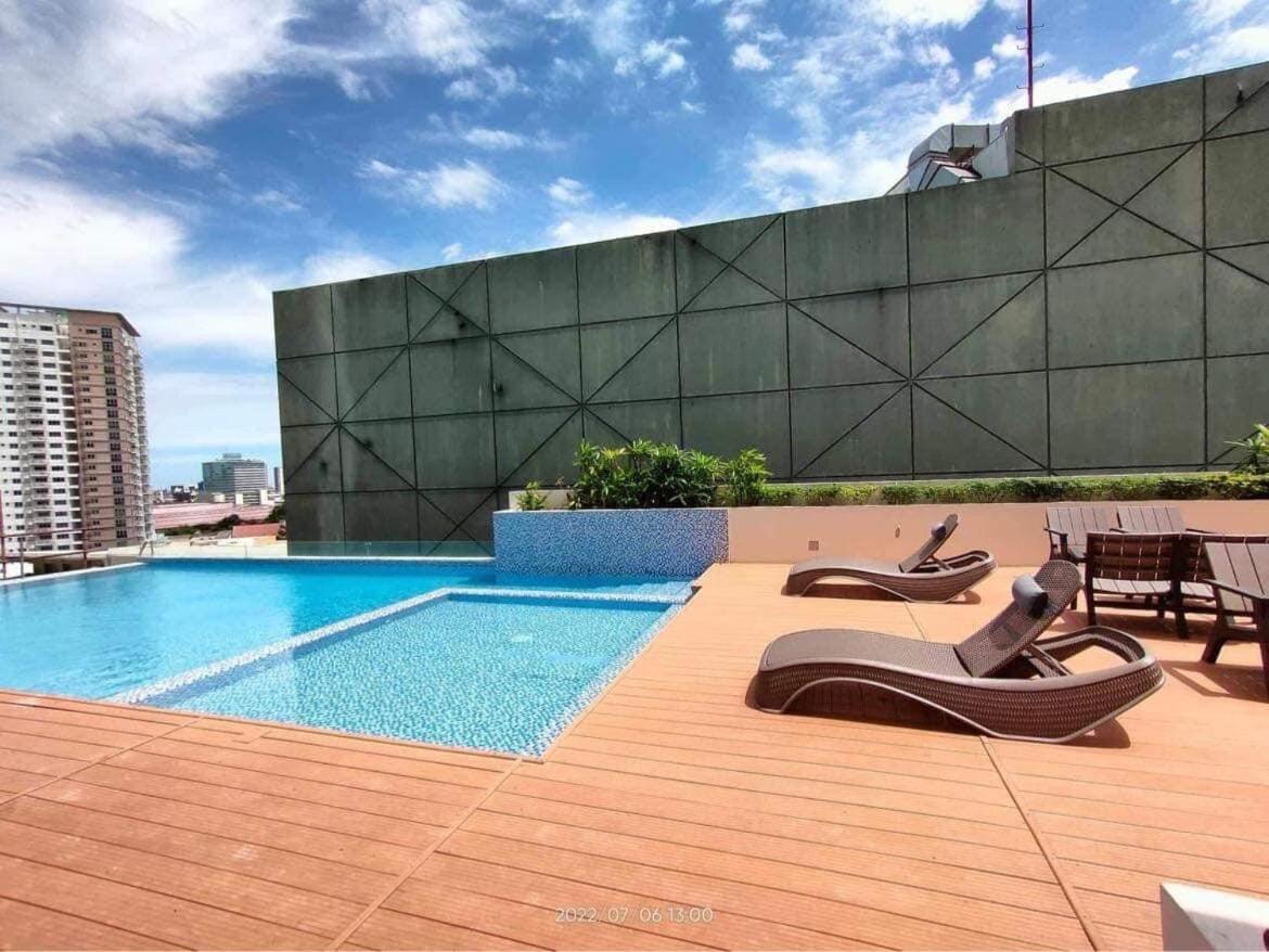 Studio with Balcony plus City View at Inspiria with Fast WiFi & Free Netflix