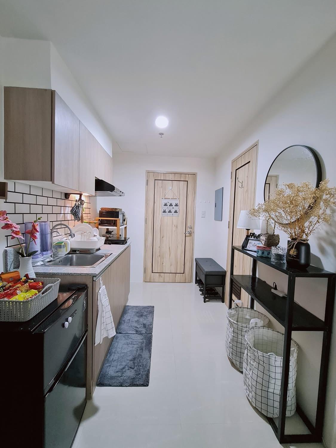 Studio with Balcony plus City View at Inspiria with Fast WiFi & Free Netflix