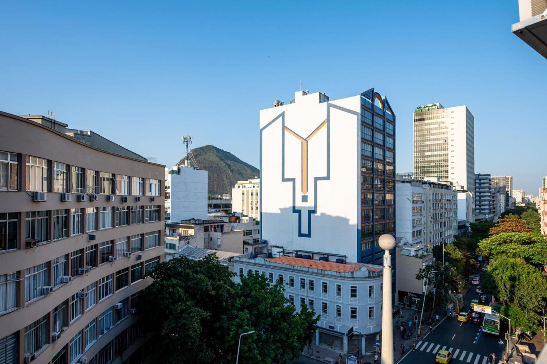 Sophistication, 3-minute walk from Ipanema Beach