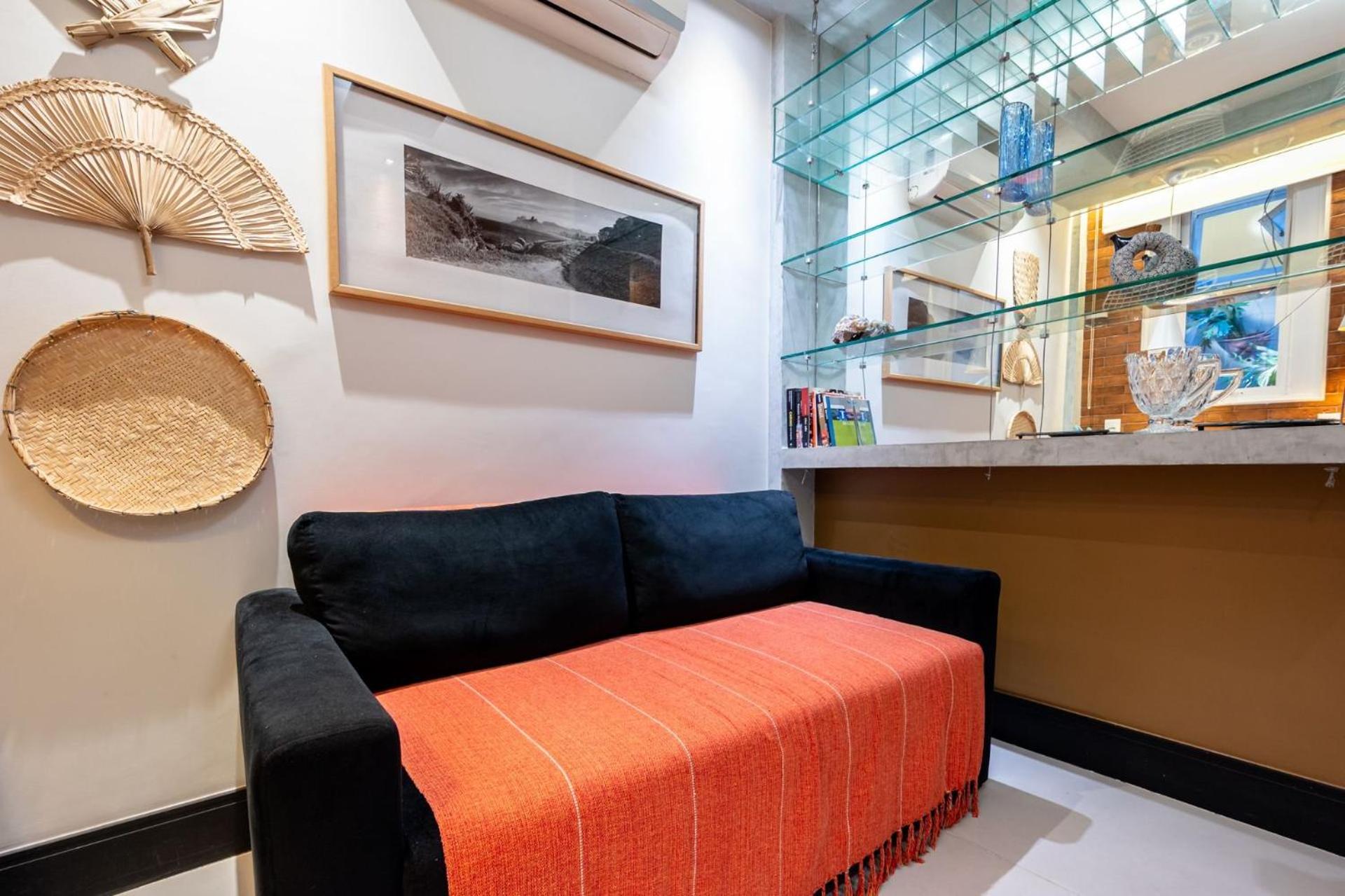 Sophistication, 3-minute walk from Ipanema Beach