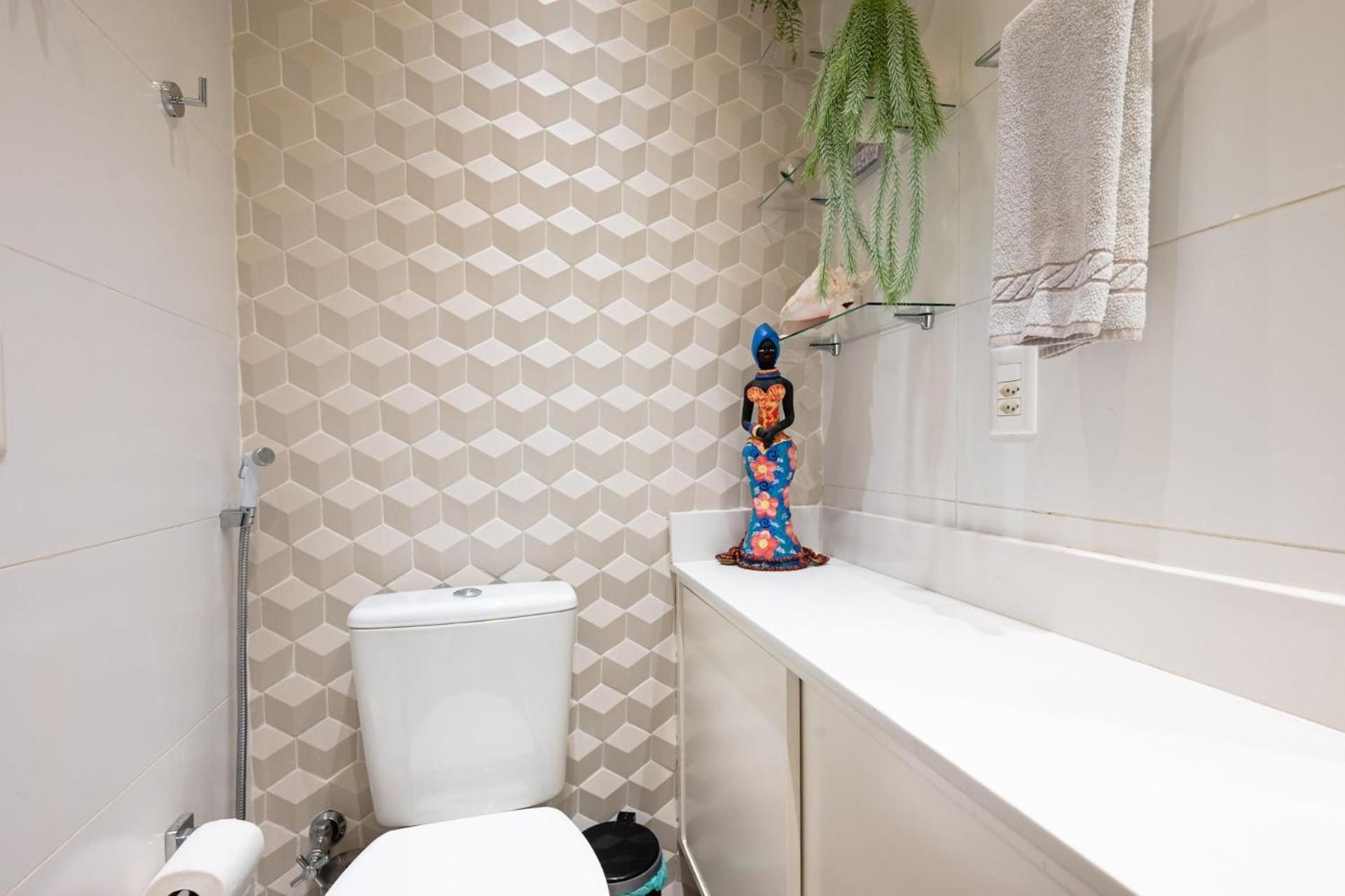 Sophistication, 3-minute walk from Ipanema Beach