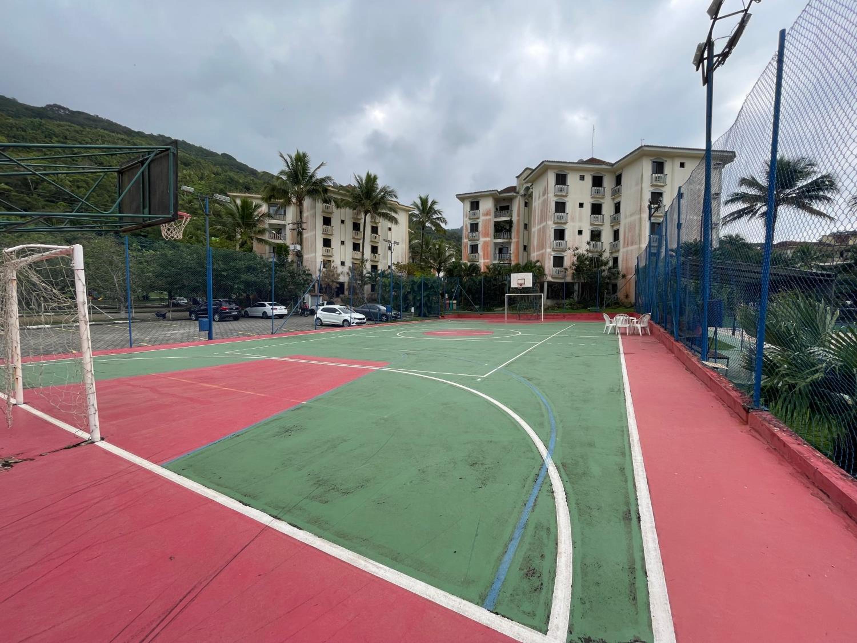 Resort Wembley Tenis 250m da Praia das Toninhas
