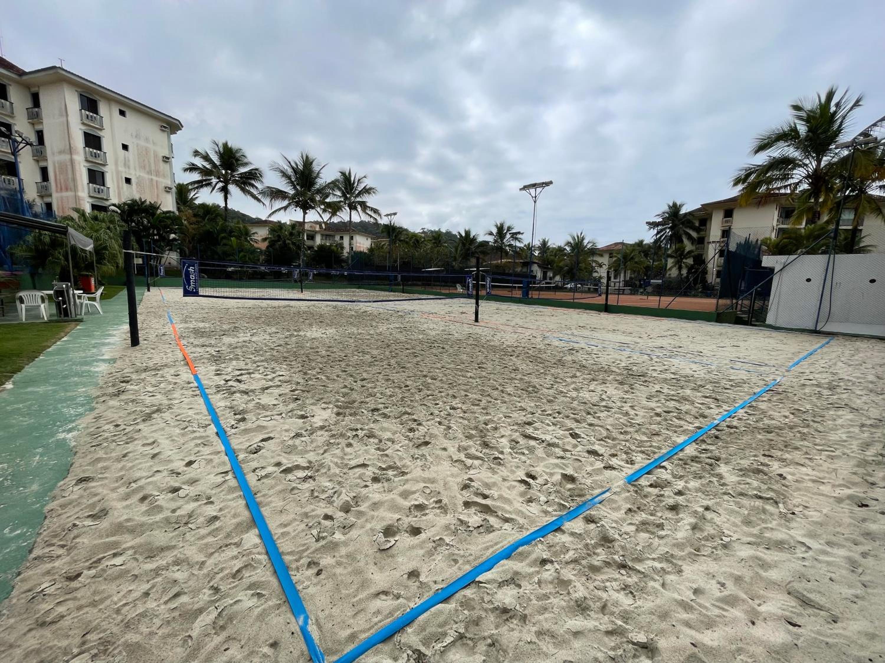 Resort Wembley Tenis 250m da Praia das Toninhas