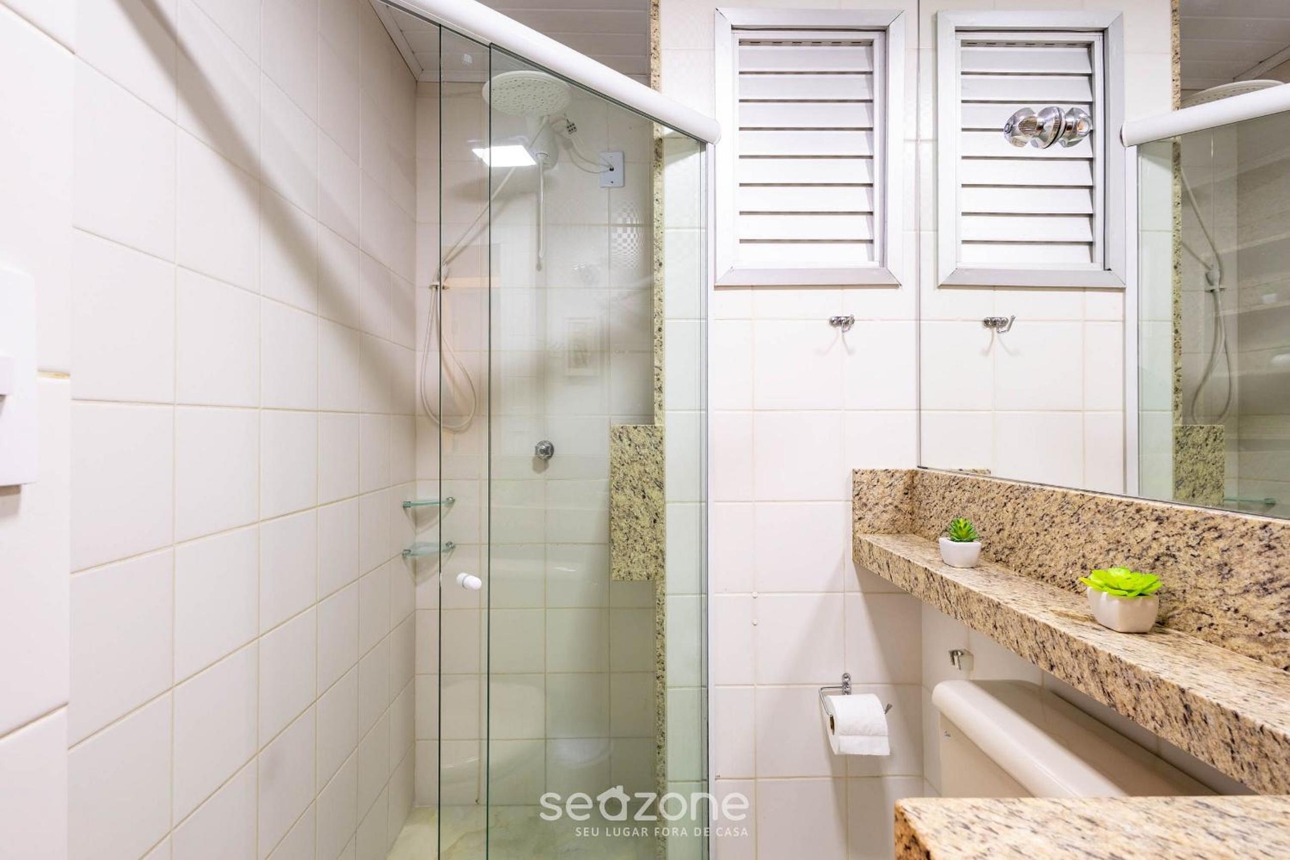 Apartments 400 m from the Beach in BC - CEV