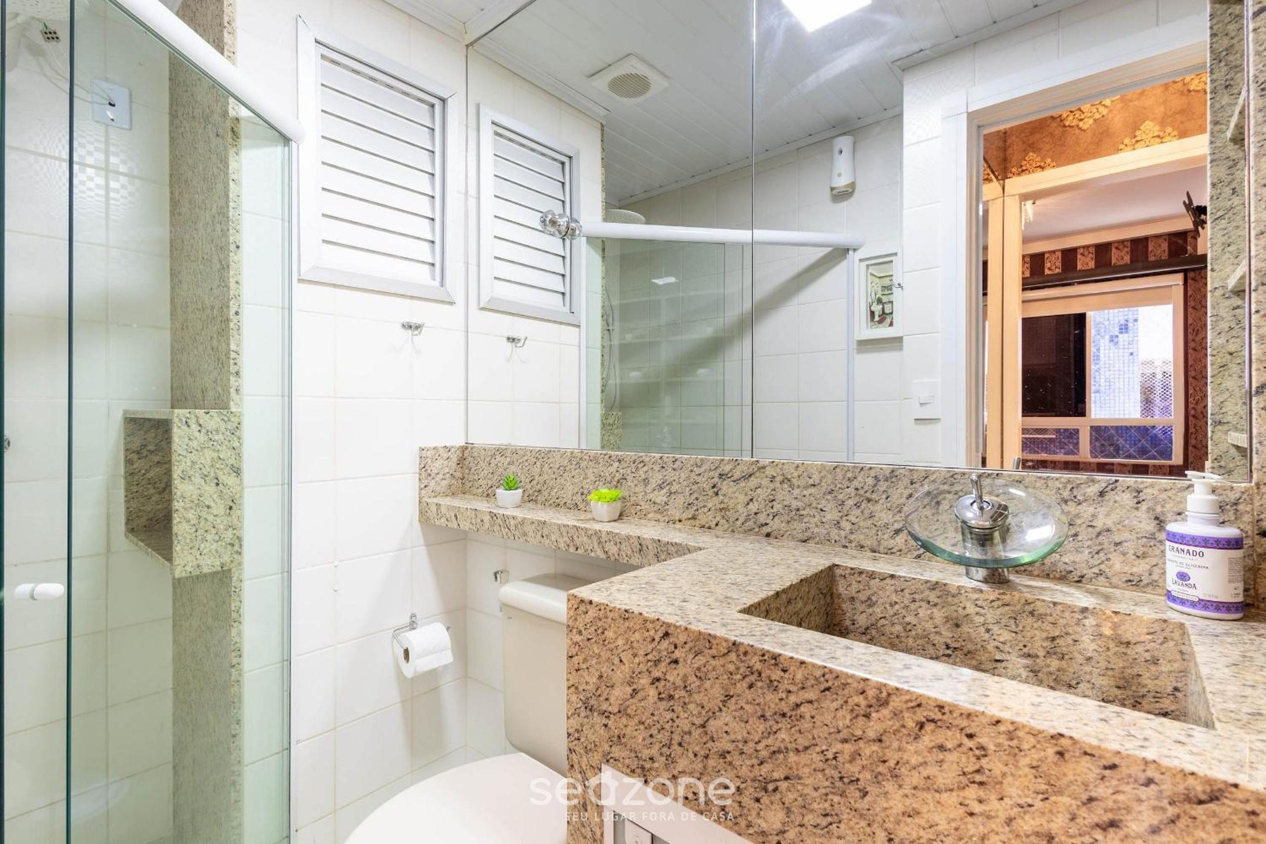 Apartments 400 m from the Beach in BC - CEV