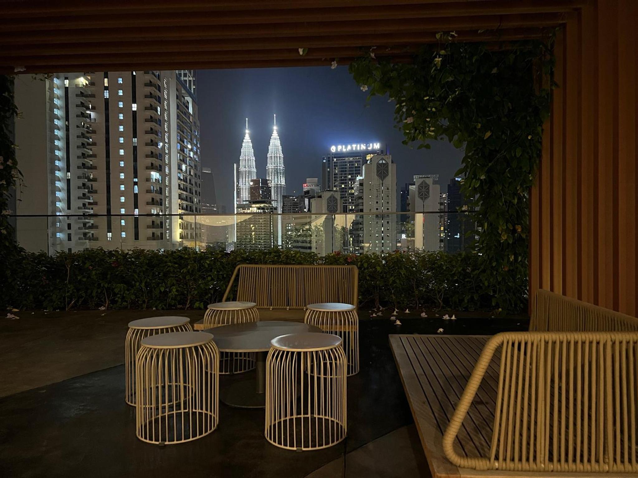 MAJESTIC RESlDENCE KLCC