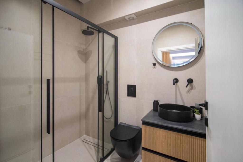 85 Urban Suites
