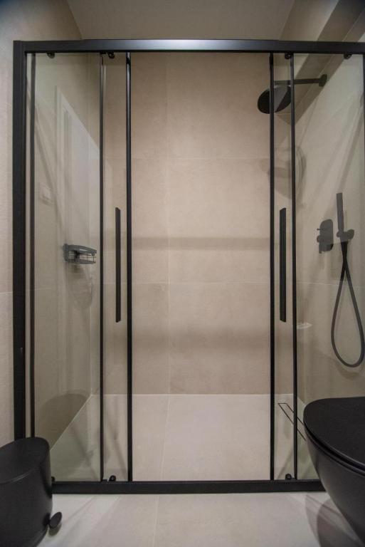 85 Urban Suites