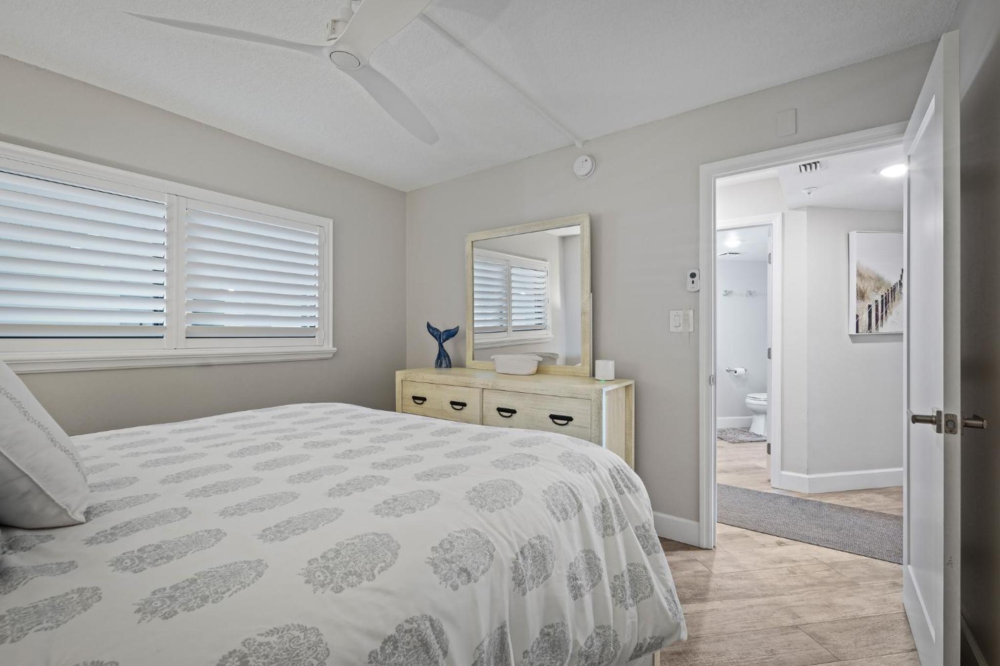 Stunning direct oceanfront condo with a balcony, hot tub, and heated pool