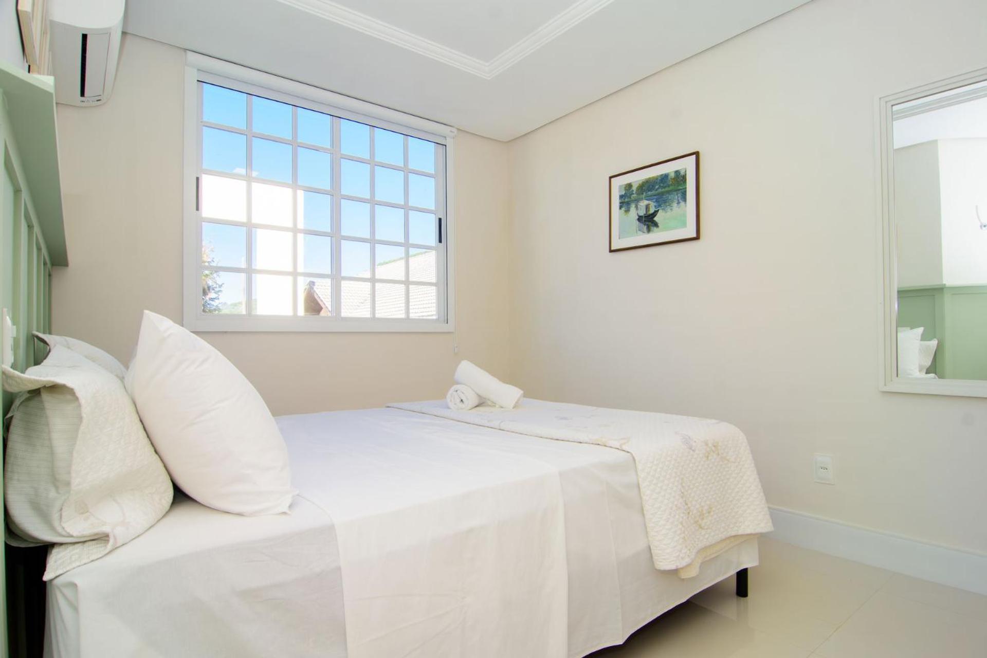 Apartamento amplo em Jurerê TF1181
