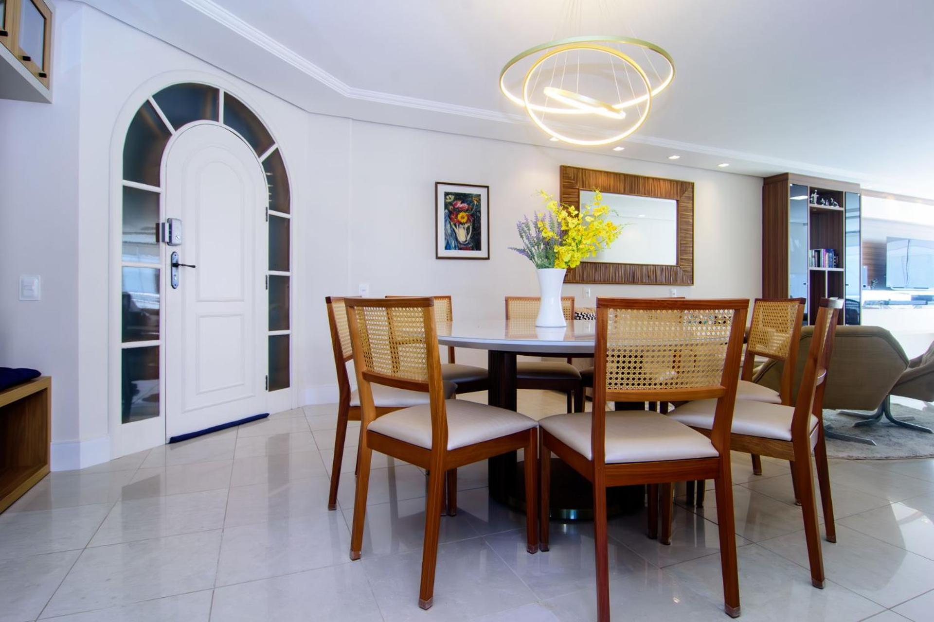 Apartamento amplo em Jurerê TF1181