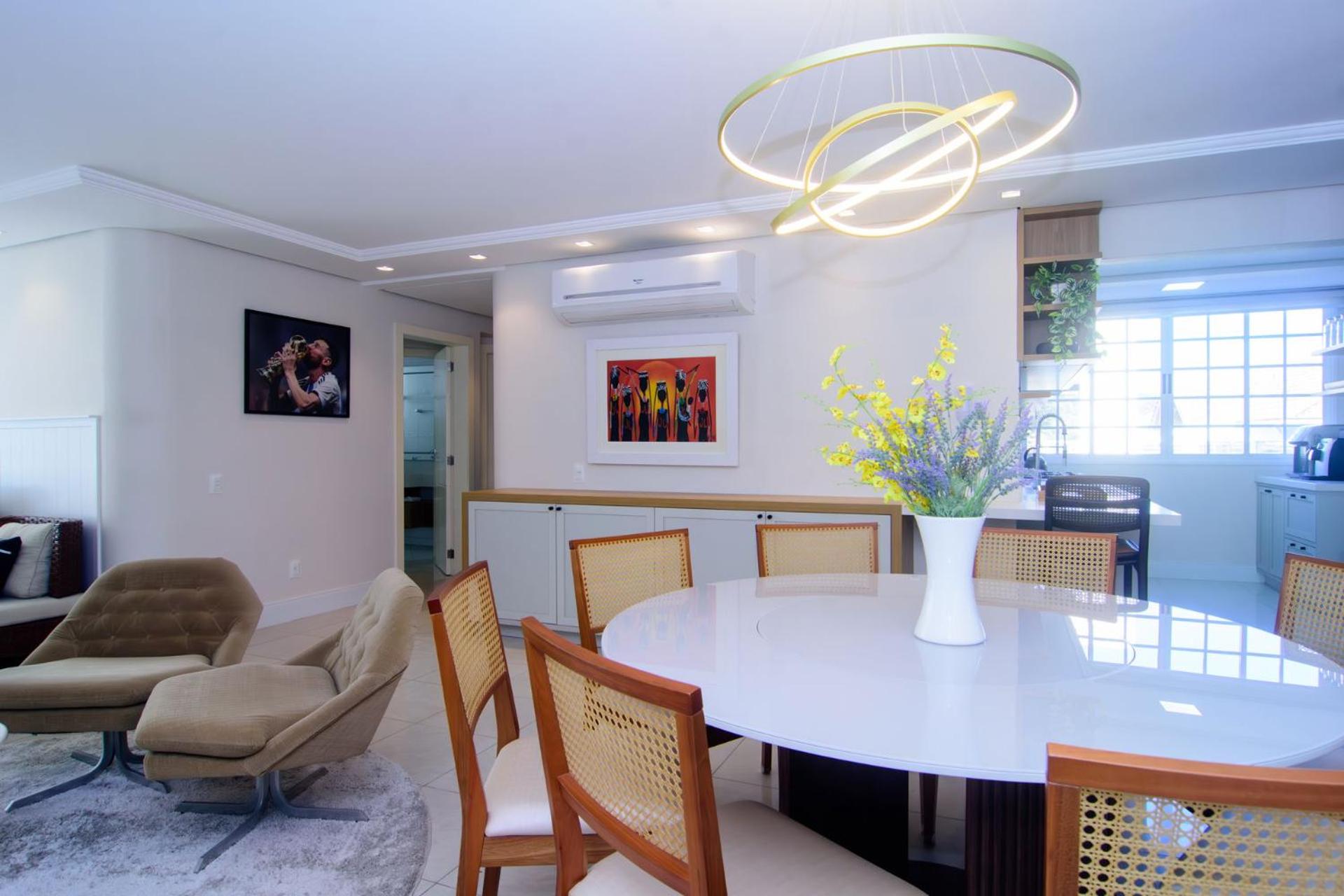 Apartamento amplo em Jurerê TF1181