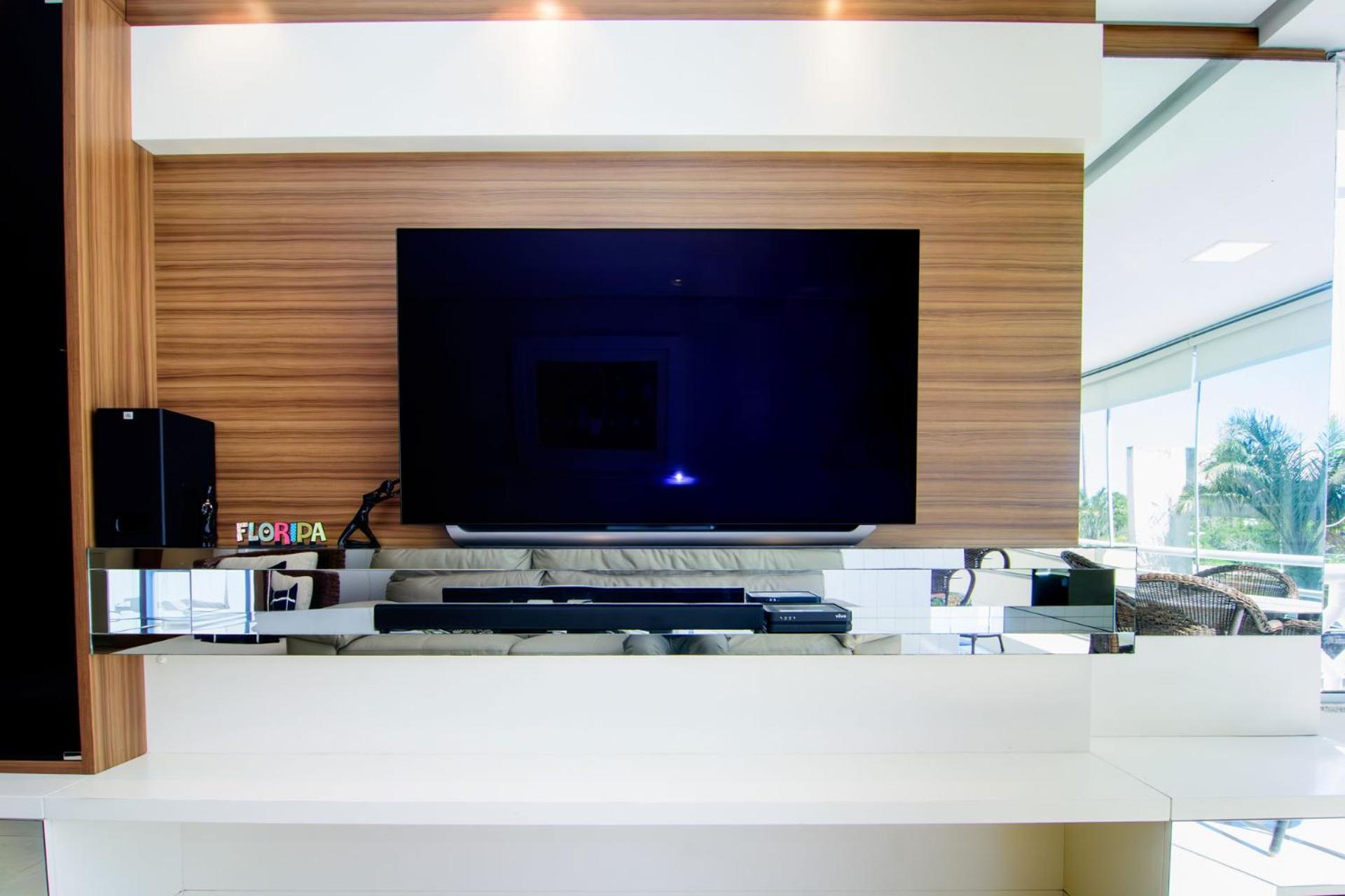 Apartamento amplo em Jurerê TF1181