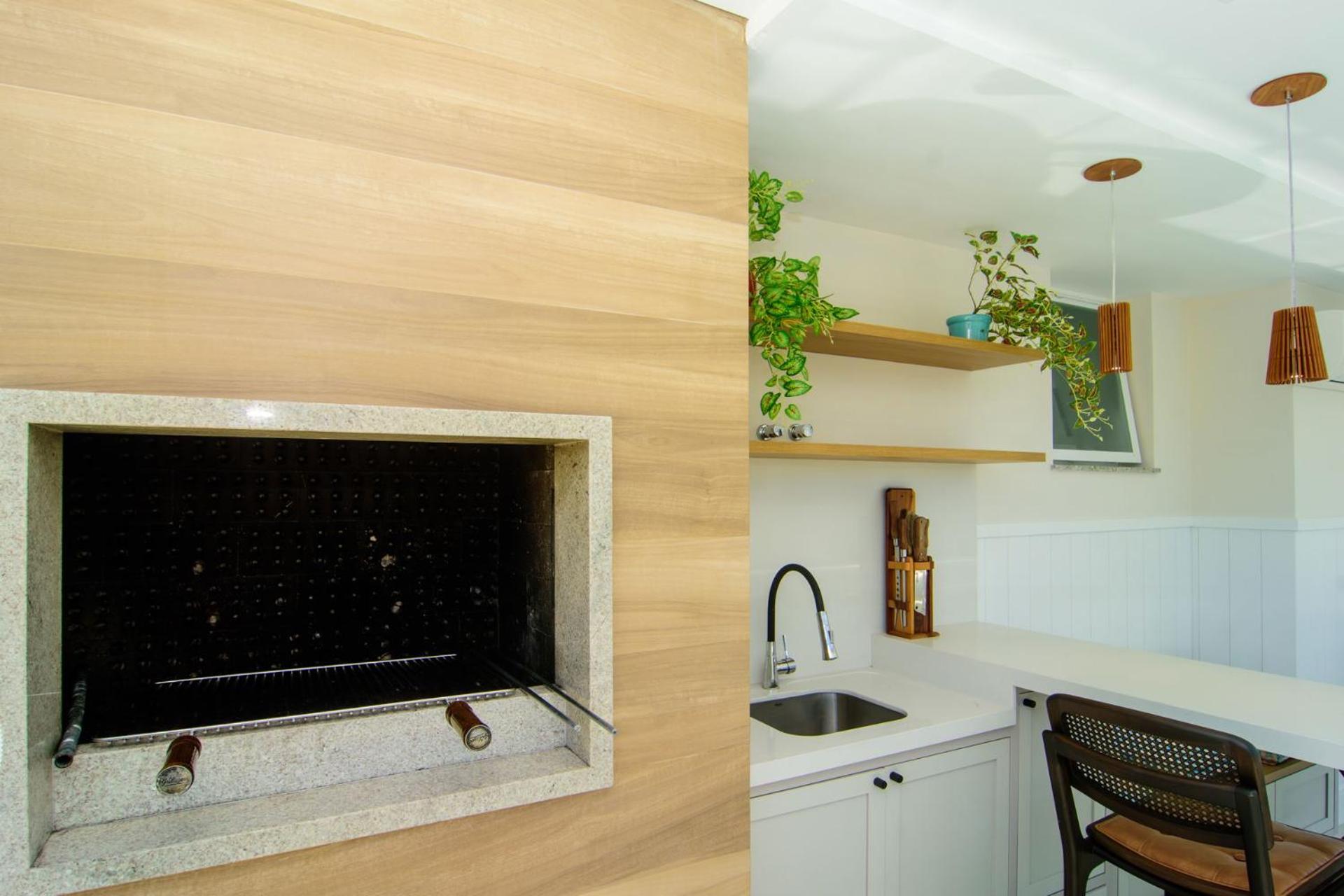 Apartamento amplo em Jurerê TF1181