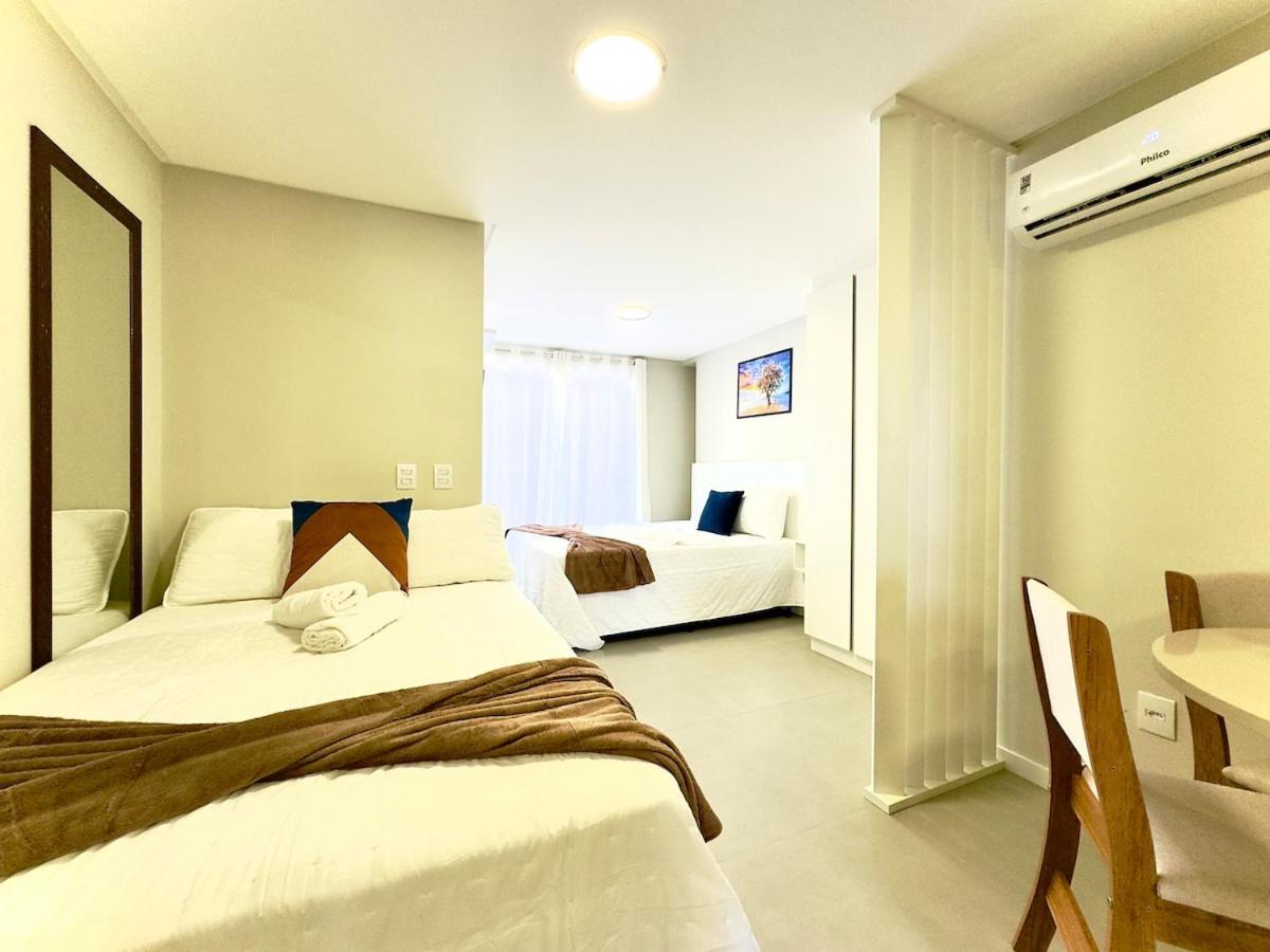 Localização Central! A 500 metros da Vila Germânica, Ar-Condicionado, Wi-Fi, Cozinha completa, Garagem Privativa Reserve agora