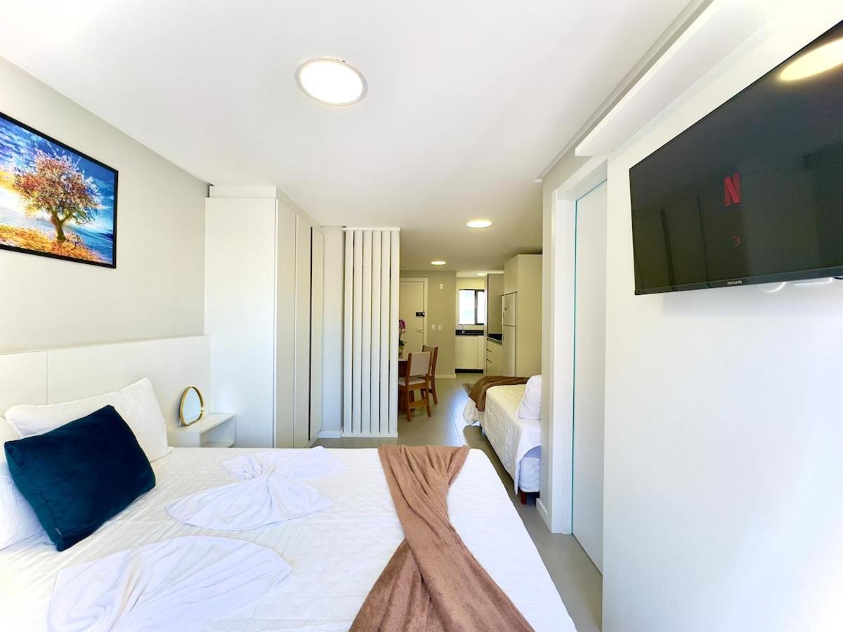 Localização Central! A 500 metros da Vila Germânica, Ar-Condicionado, Wi-Fi, Cozinha completa, Garagem Privativa Reserve agora